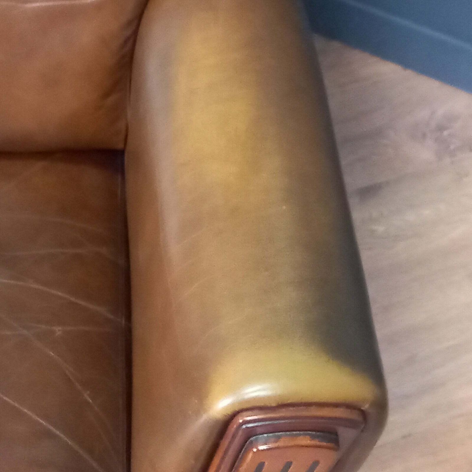 photo vinterior Sheep Leather Art Deco Club Armchair