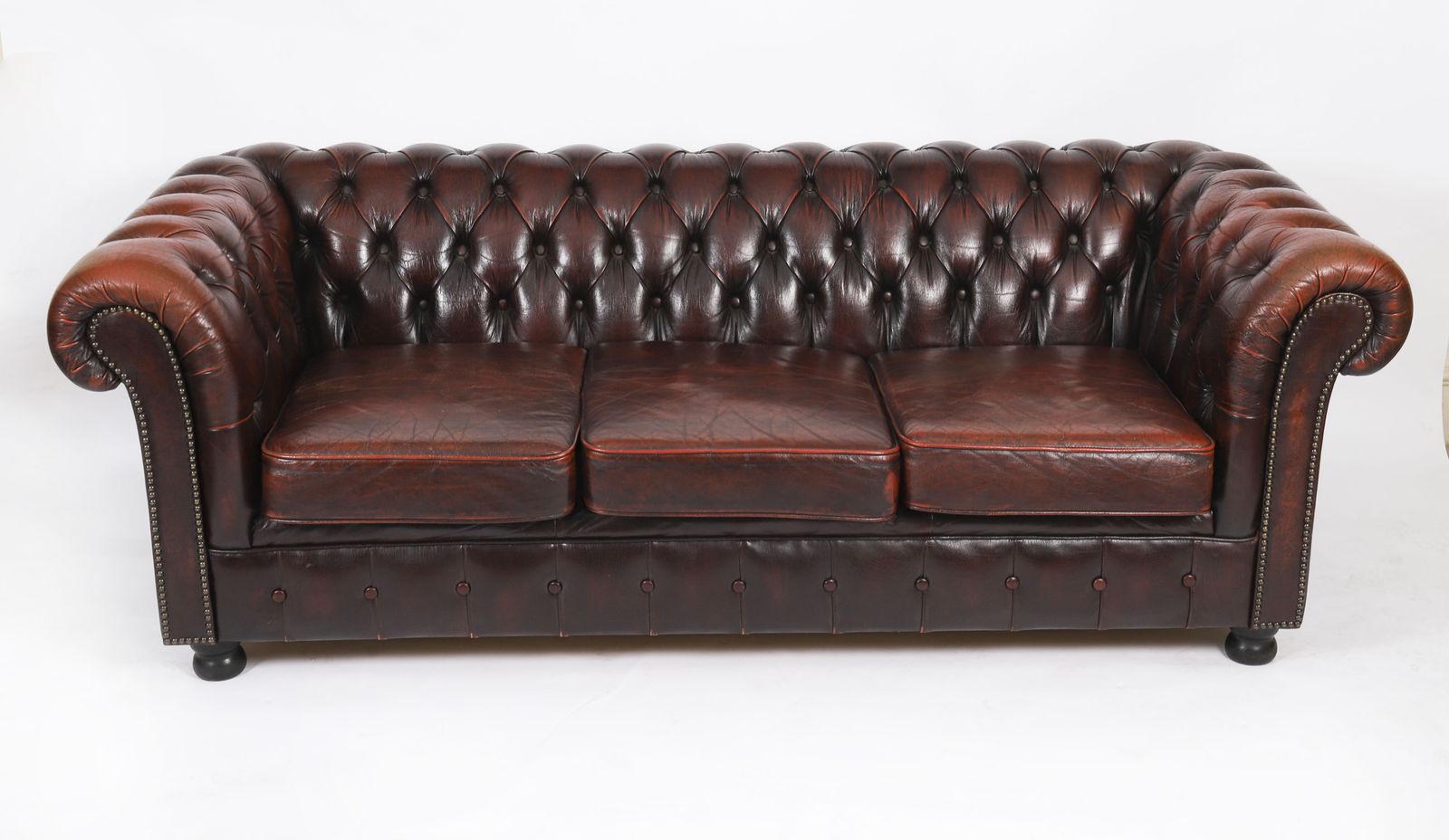 Vintage English Button Back Leather Chesterfield Sofa Mid 20th Century photo furniture