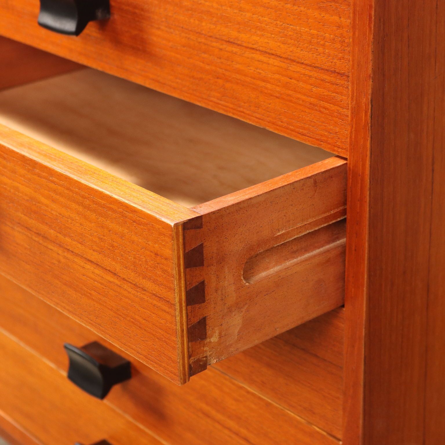 photo for sale Vintage Sideboard F.Lli Saporiti Teak Veneer Design 1960s