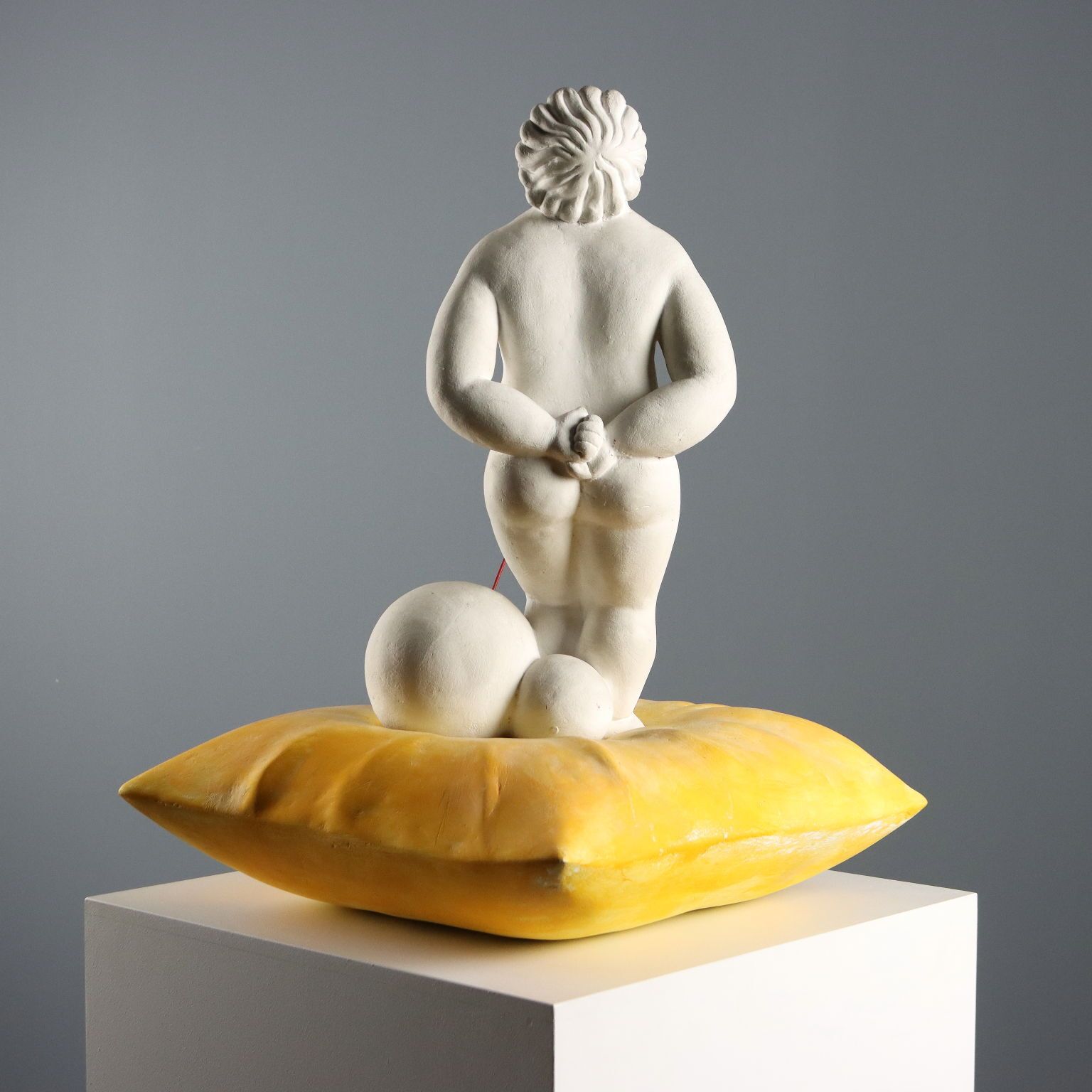 Sculpture contemporaine signée Walter Guidobaldi, plâtre, XXe siècle photo buy