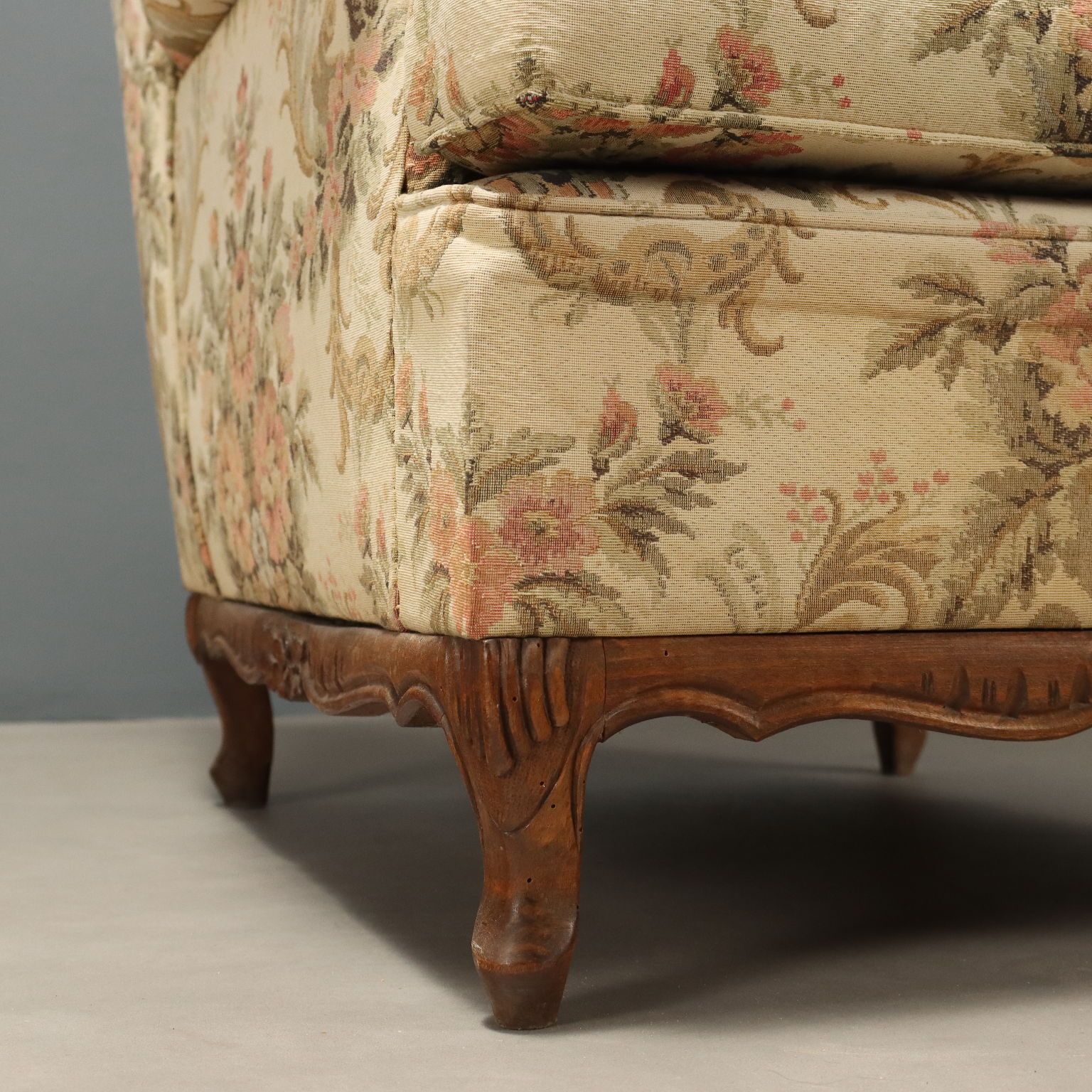 photo furniture Antique Bergere Armchairs Beech Fabric Italy XX Century
