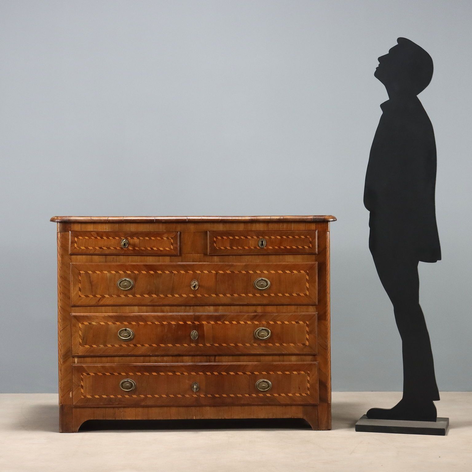 Antieke Ladekast Walnoot 5 Lades Italië 18e Eeuw photo furniture