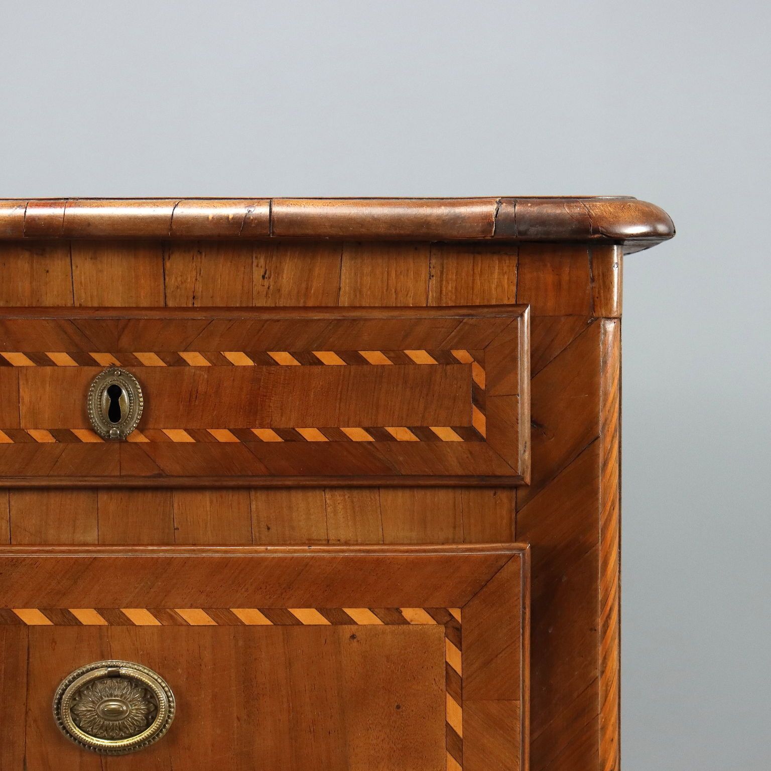 Antique Chest Of Drawers Walnut 5 Drawers Italy XVIII Century photo 1140.0