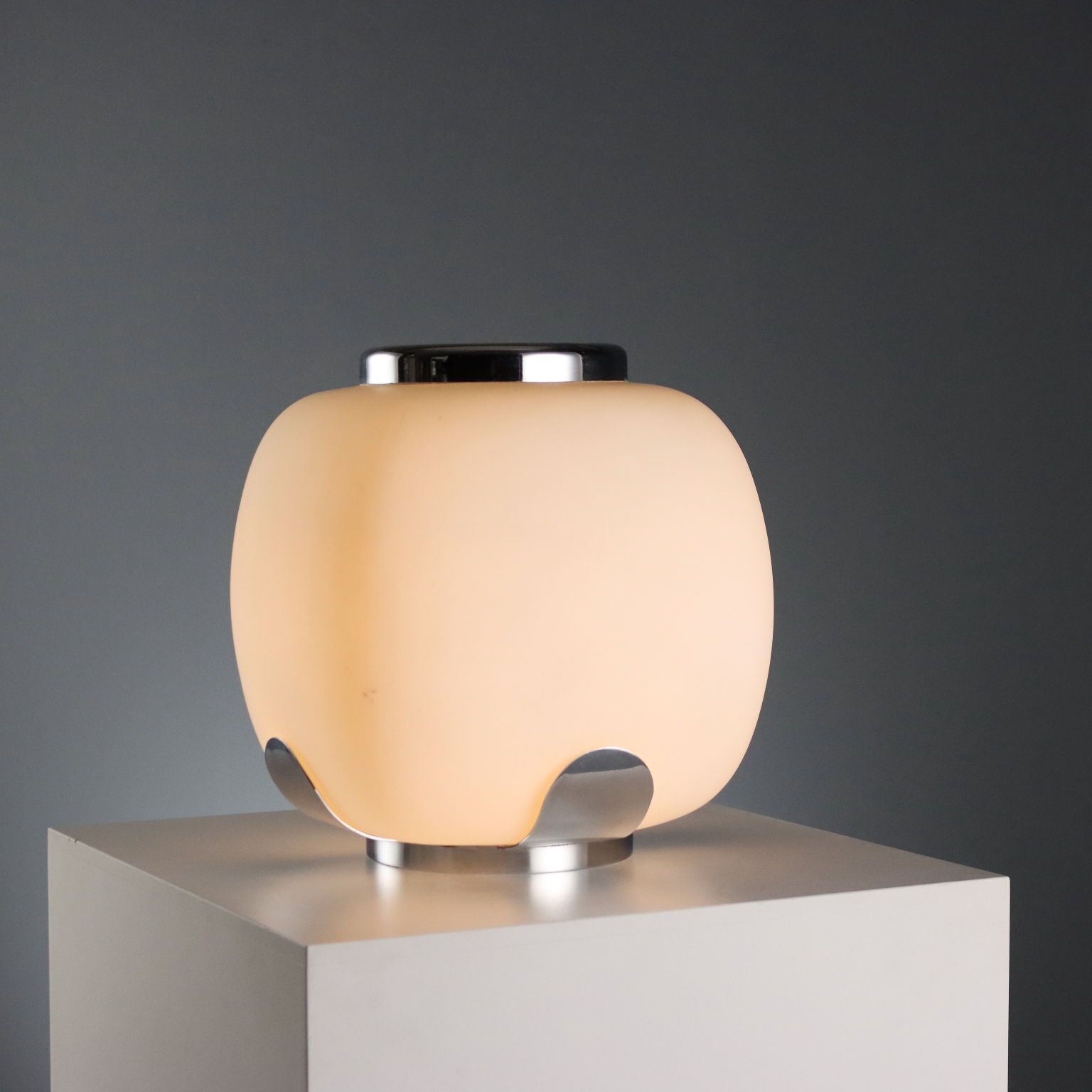 Lampe de table vintage en verre et métal chromé, design italien, années 1960