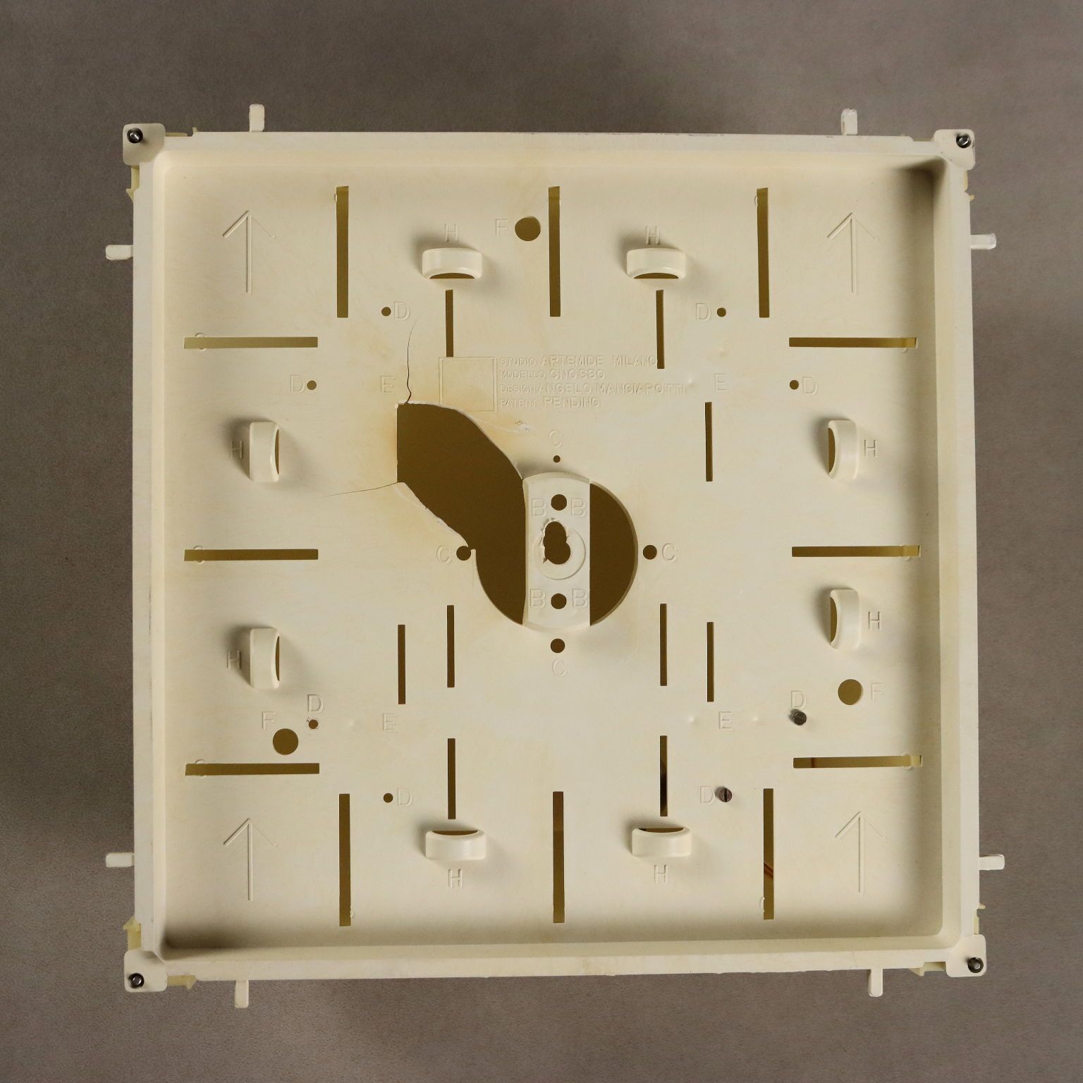 photo for sale Artemide Cnosso lamp gekleurd plastic design Italië jaren 1960-70