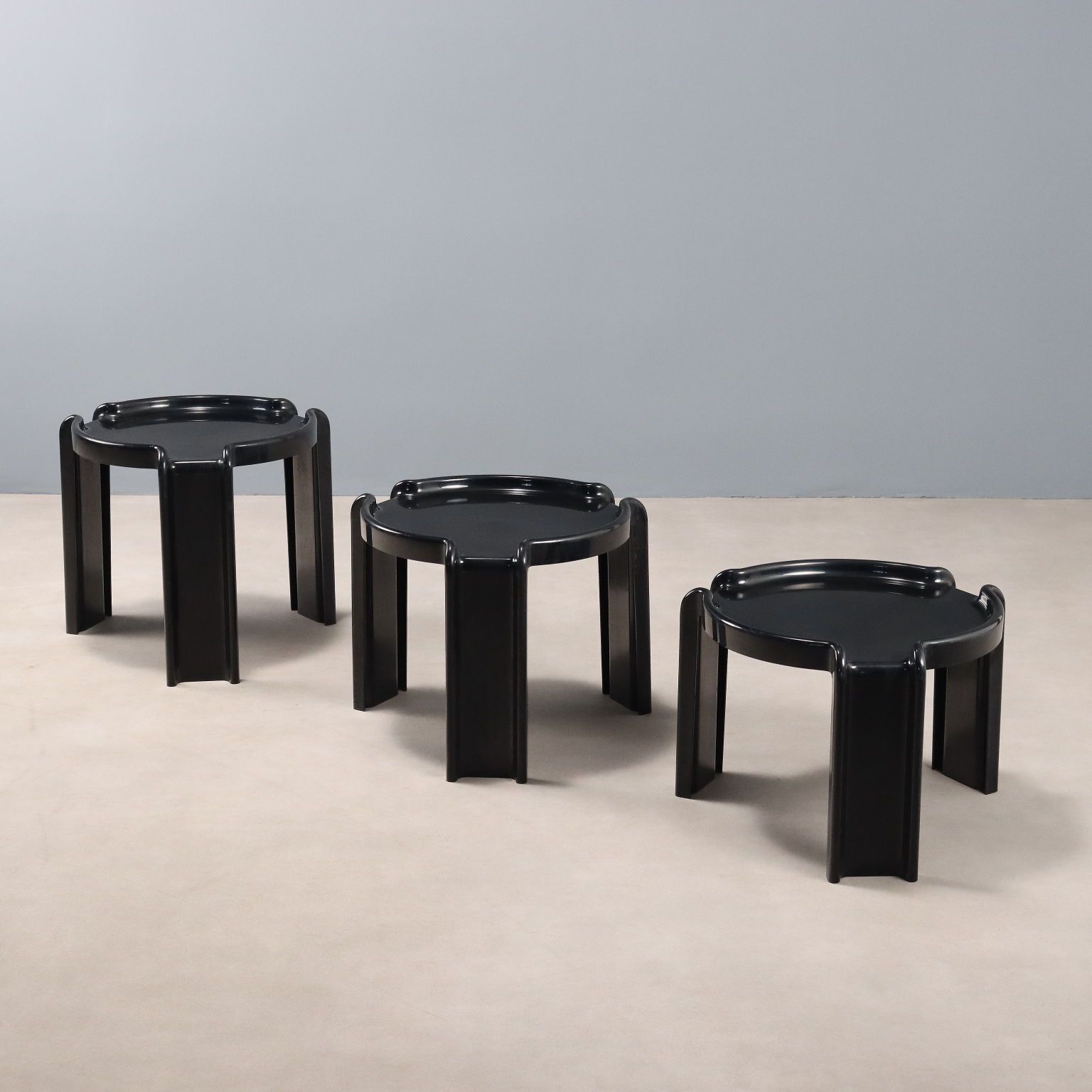 Tables basses Kartell, design Giotto Stoppino, Italie, années 1970