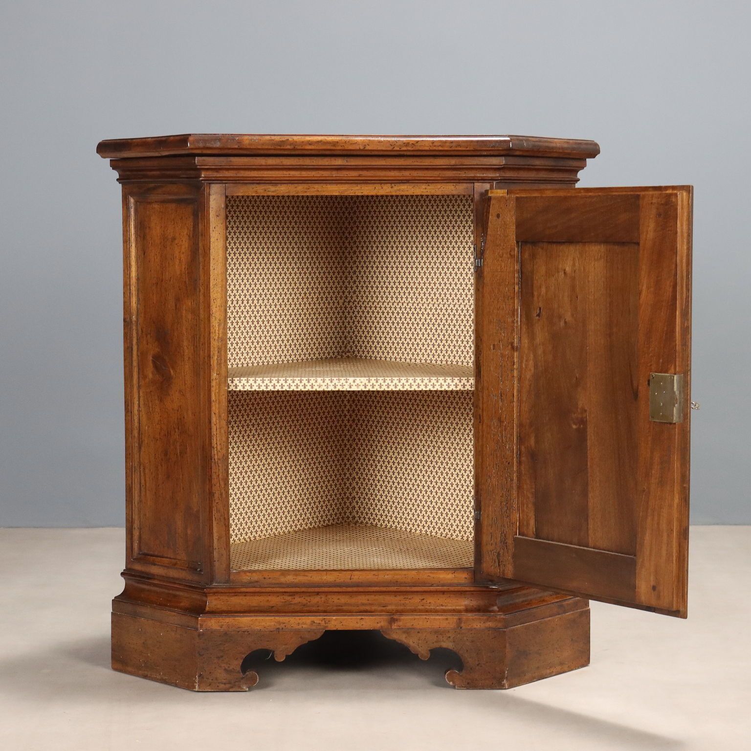Antique Corner Cabinet Baroque Style Walnut Mid XX Century photo Furniture