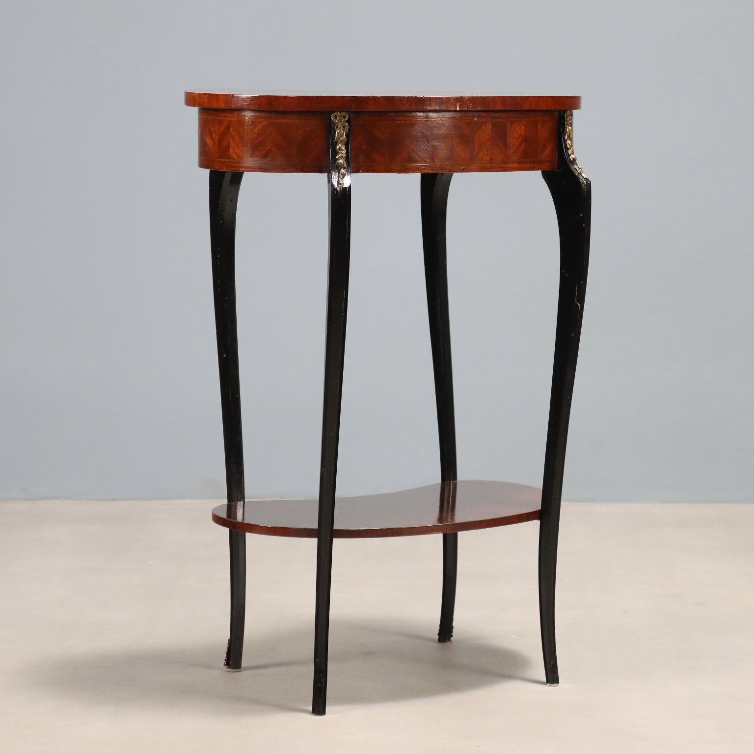 photo furniture Small Antique Table Bean Shaped Maple France XIX Century