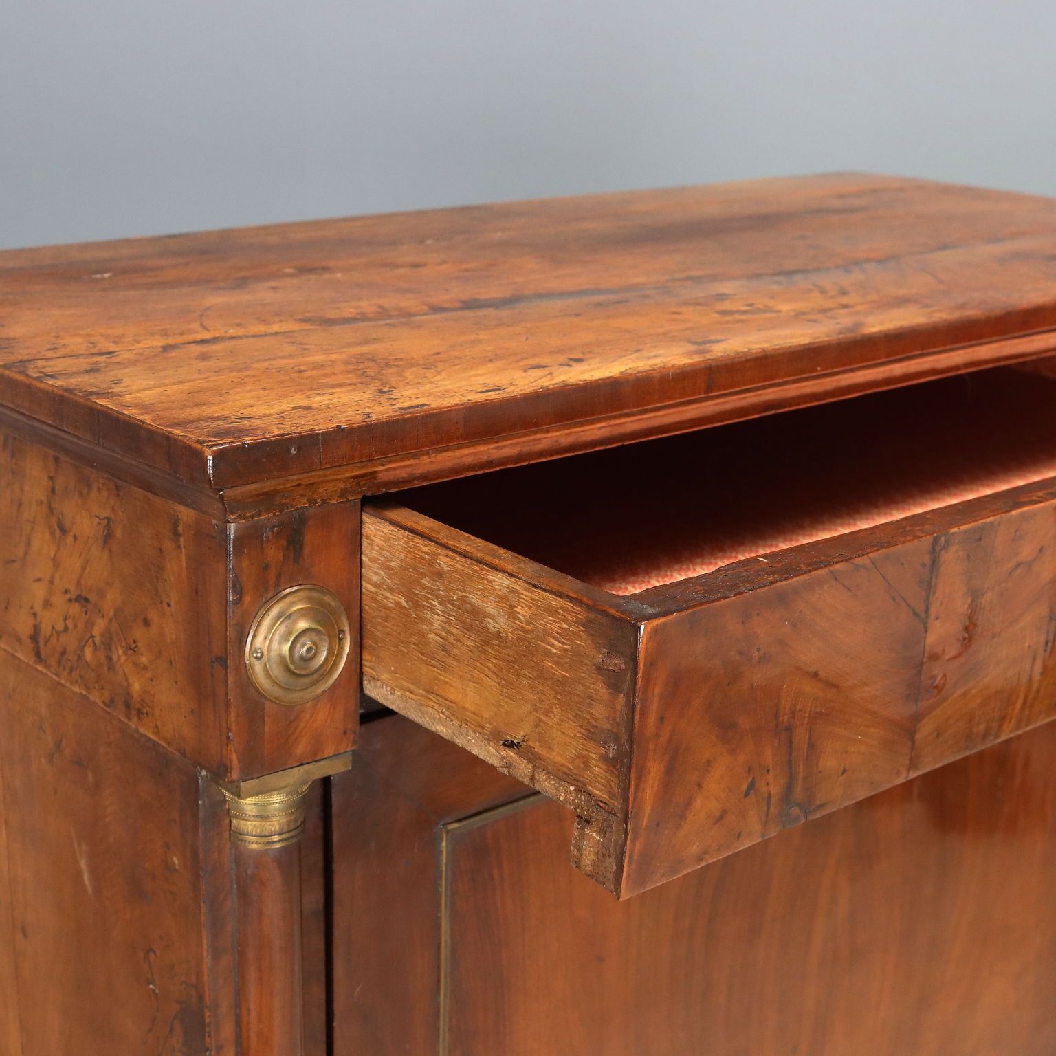 photo furniture Secrétaire Impero en noyer