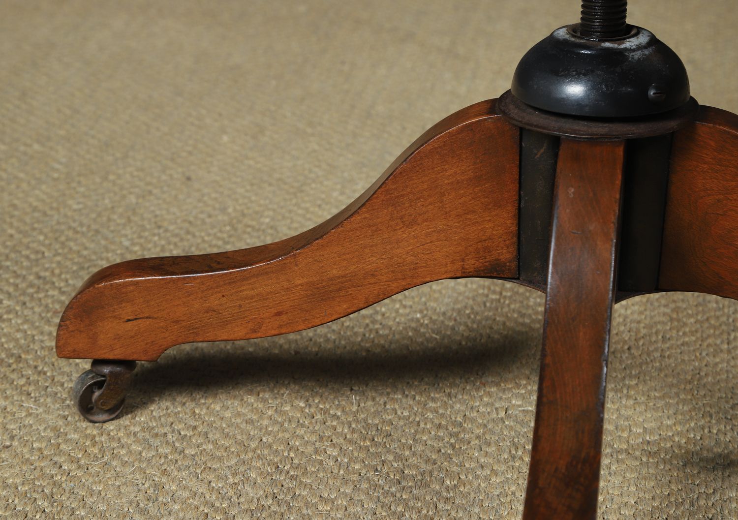 photo for sale English Edwardian Beech & Green Leather Revolving Office Desk Arm Chair (Circa 1910)