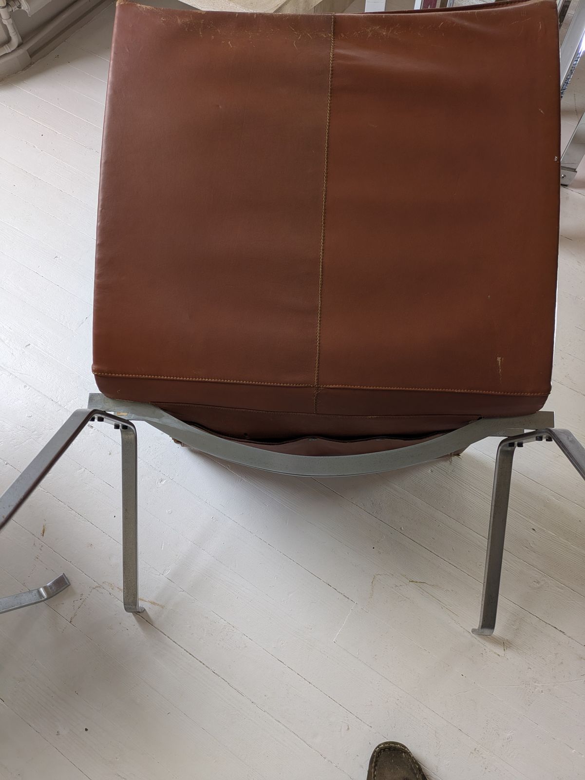 Pair Of Poul Kjaerholm Pk22 Ekc Chairs In Cognac Leather, For Restoration photo Furniture