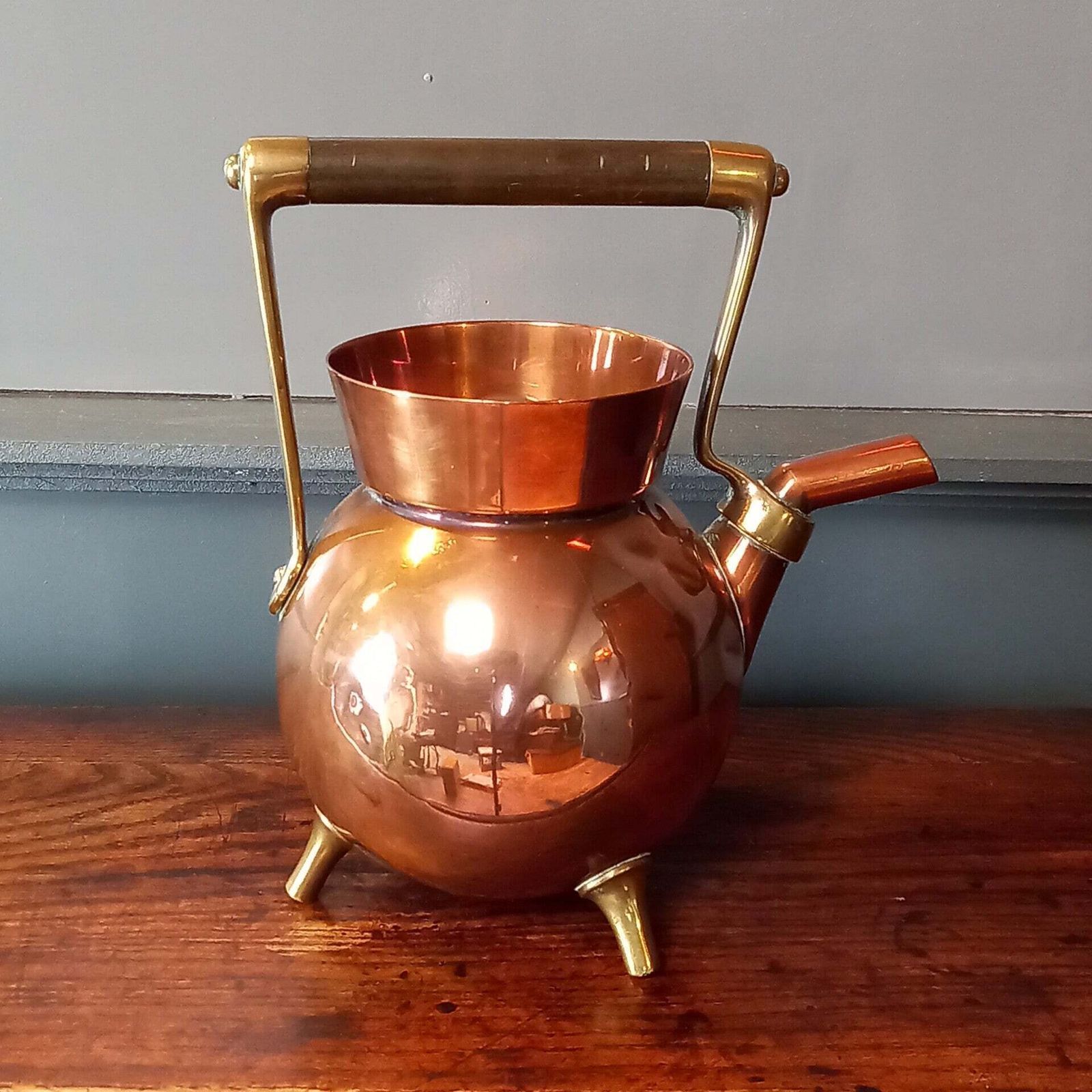 Christoffer Dresser, British Aesthetic Movement Teapot, 1800s photo 535.0