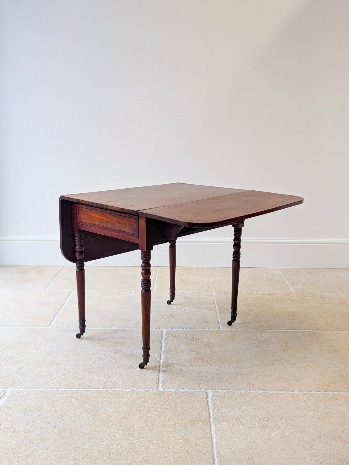 625.0 Antique Regency Mahogany Pembroke Table C.1820 photo