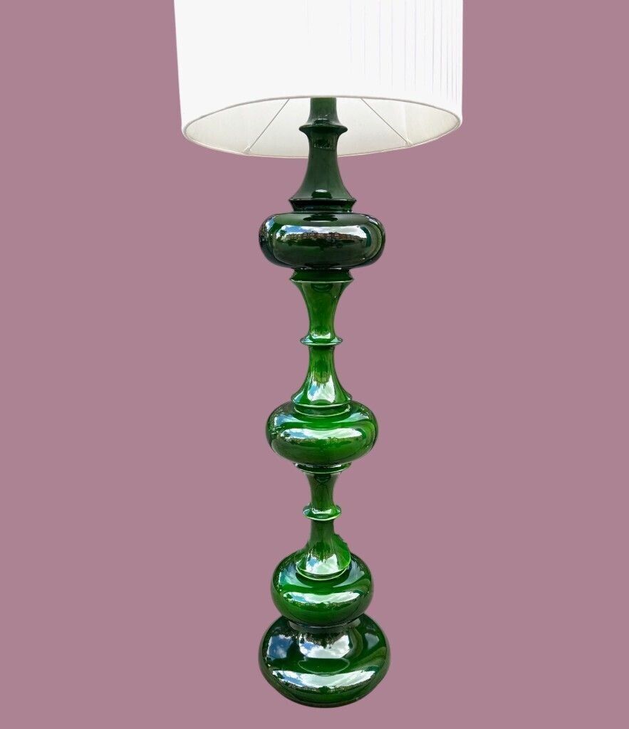 photo vintage A Large German 1970s Ceramic Green Glazed Floor Lamp By Kaiser Leutchens