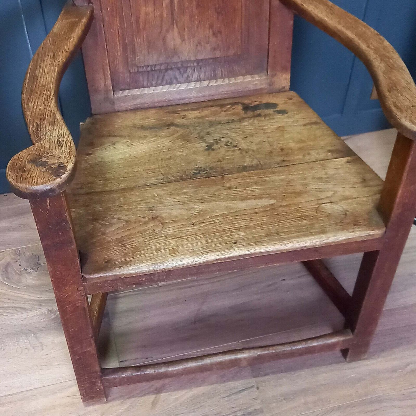 photo furniture Wainscott Chair, 1700s