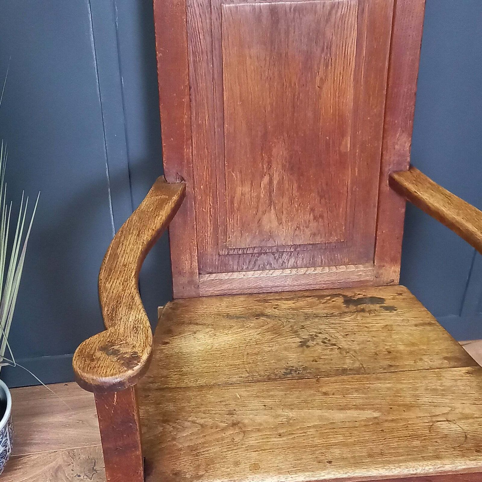 photo for sale Wainscott Chair, 1700s