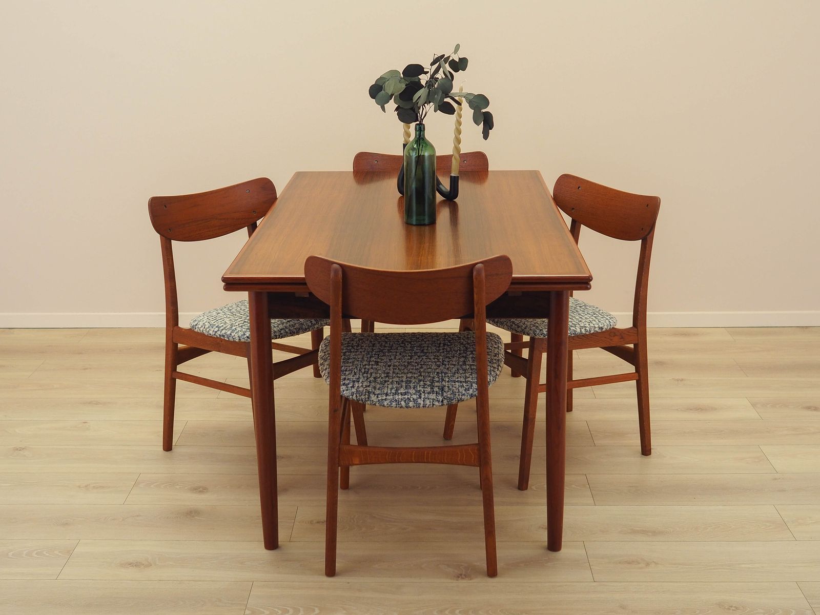 photo vinterior Set van vier teakhouten stoelen, Deens design, jaren 1970, gemaakt in Denemarken