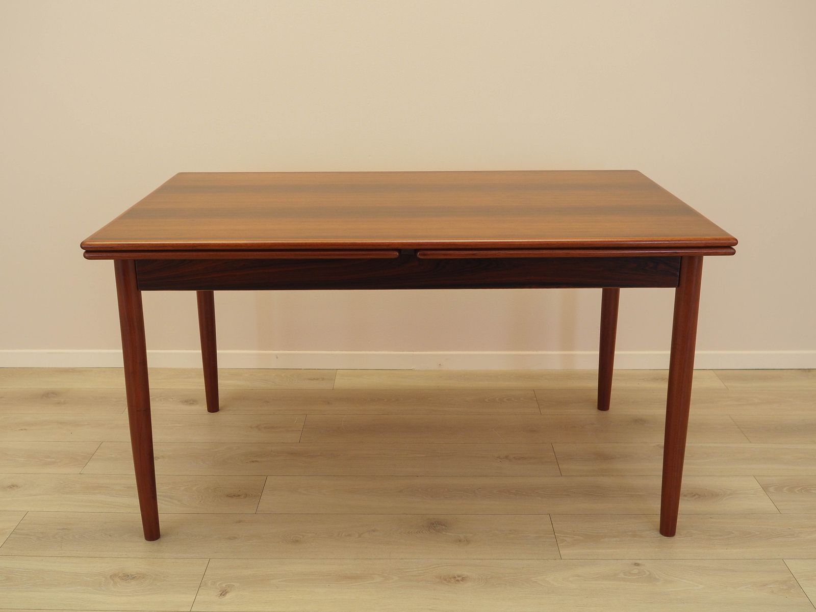photo for sale Vintage tafel, Deens design, jaren 1970, gemaakt in Denemarken