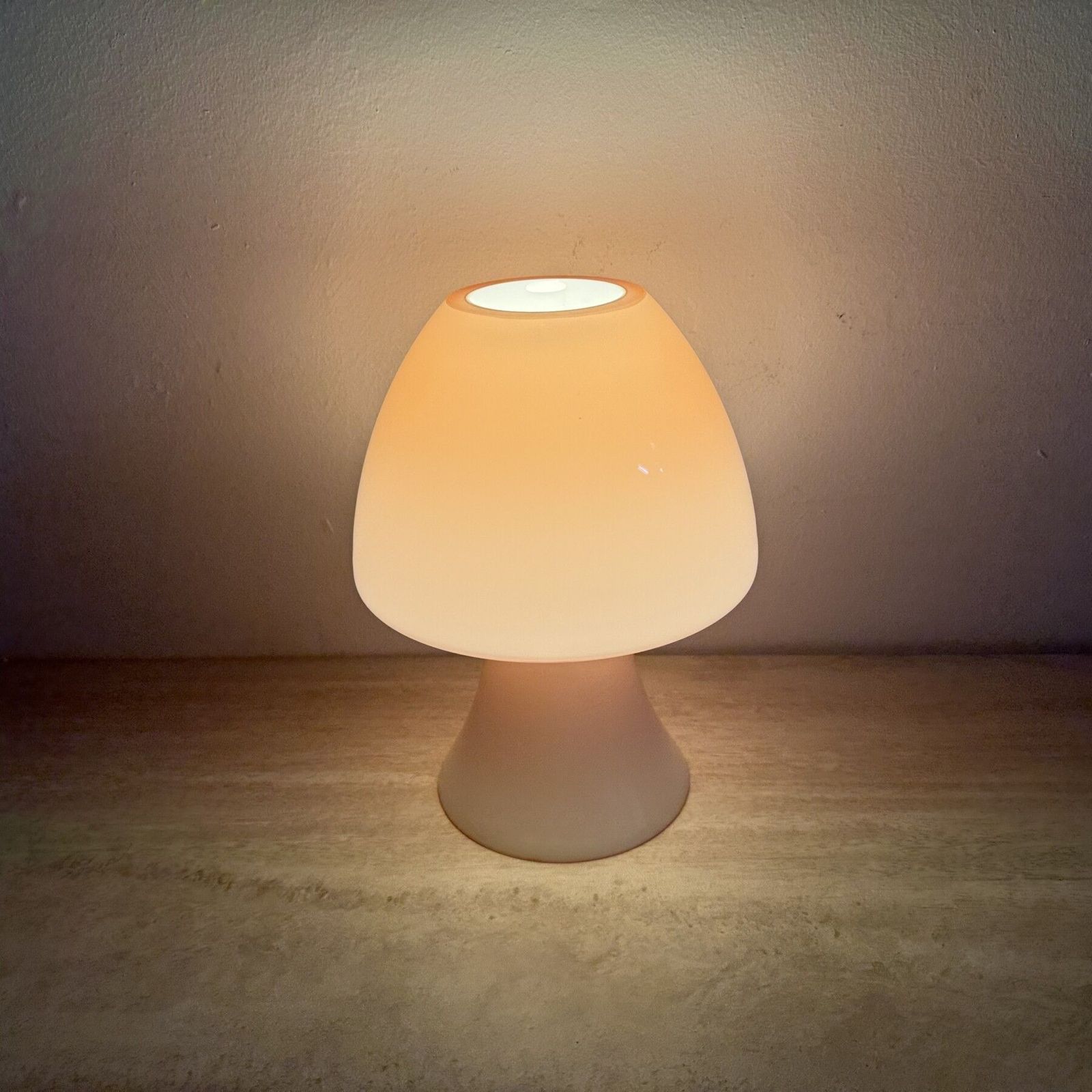 Peil & Putzer Roze Glazen Paddenstoellamp, Jaren 1970 photo 482.0