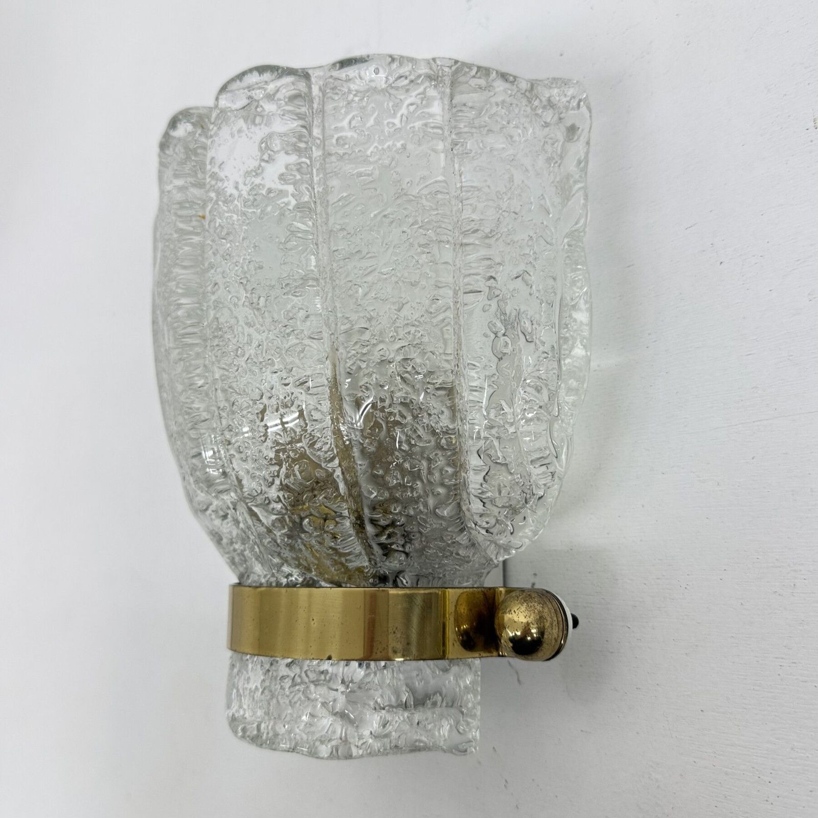 photo vintage Vintage Hillebrand Wall Lamp Ice Glass With Brass , 1970s