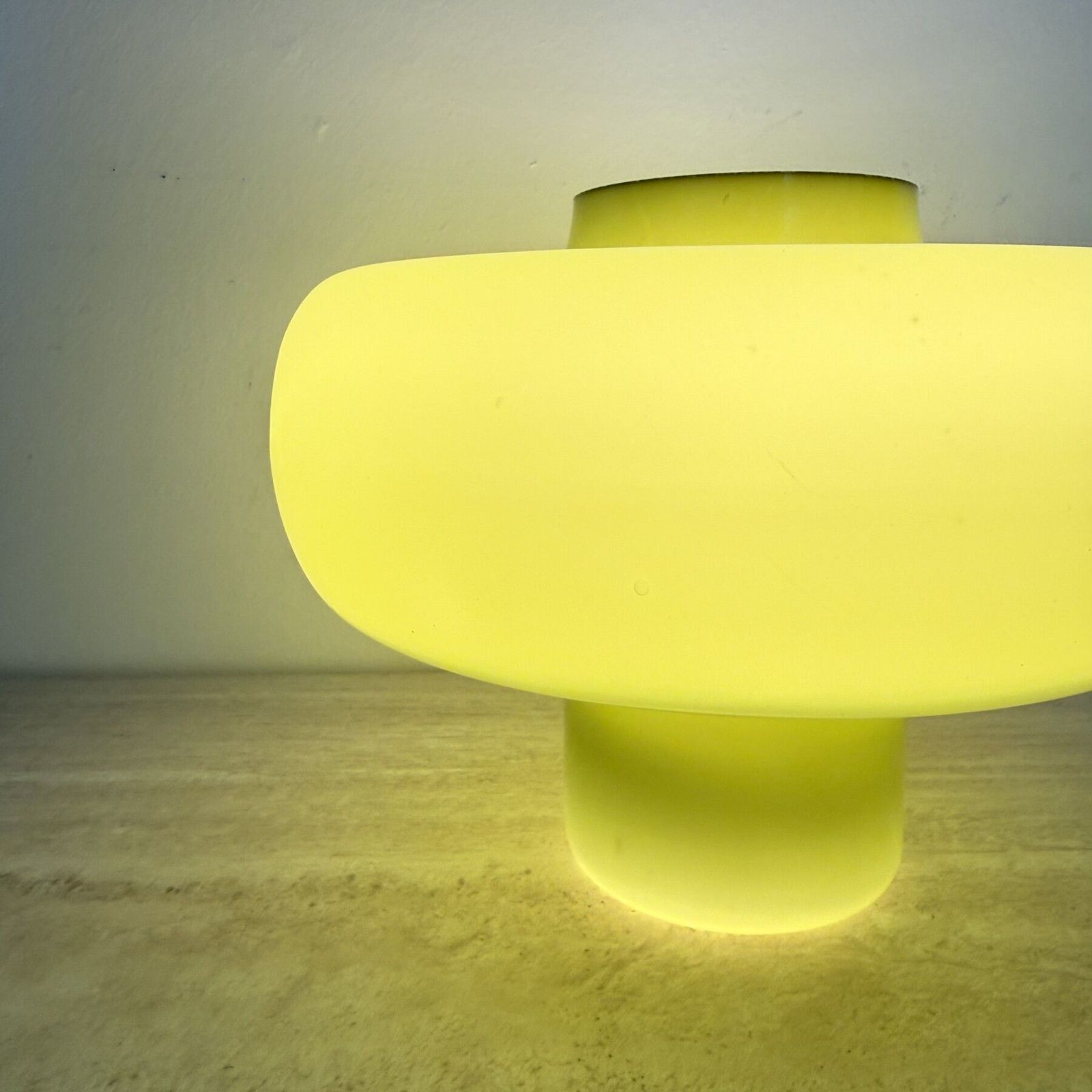 photo for sale Mid Century Design Groene Glazen Zweedse Tafellamp, Jaren 1970