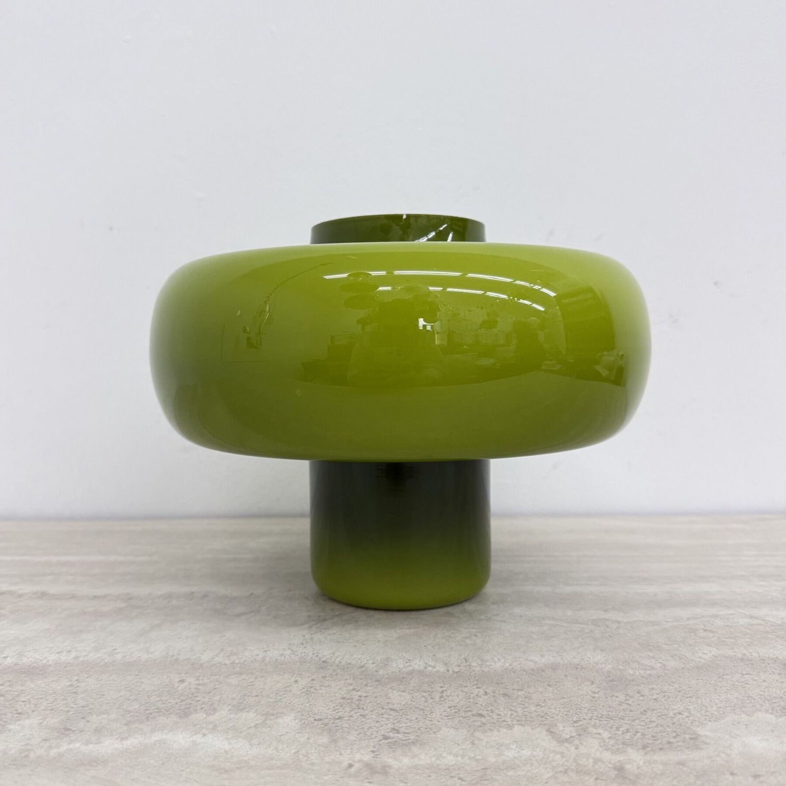 Verlichting Mid Century Design Groene Glazen Zweedse Tafellamp, Jaren 1970 photo