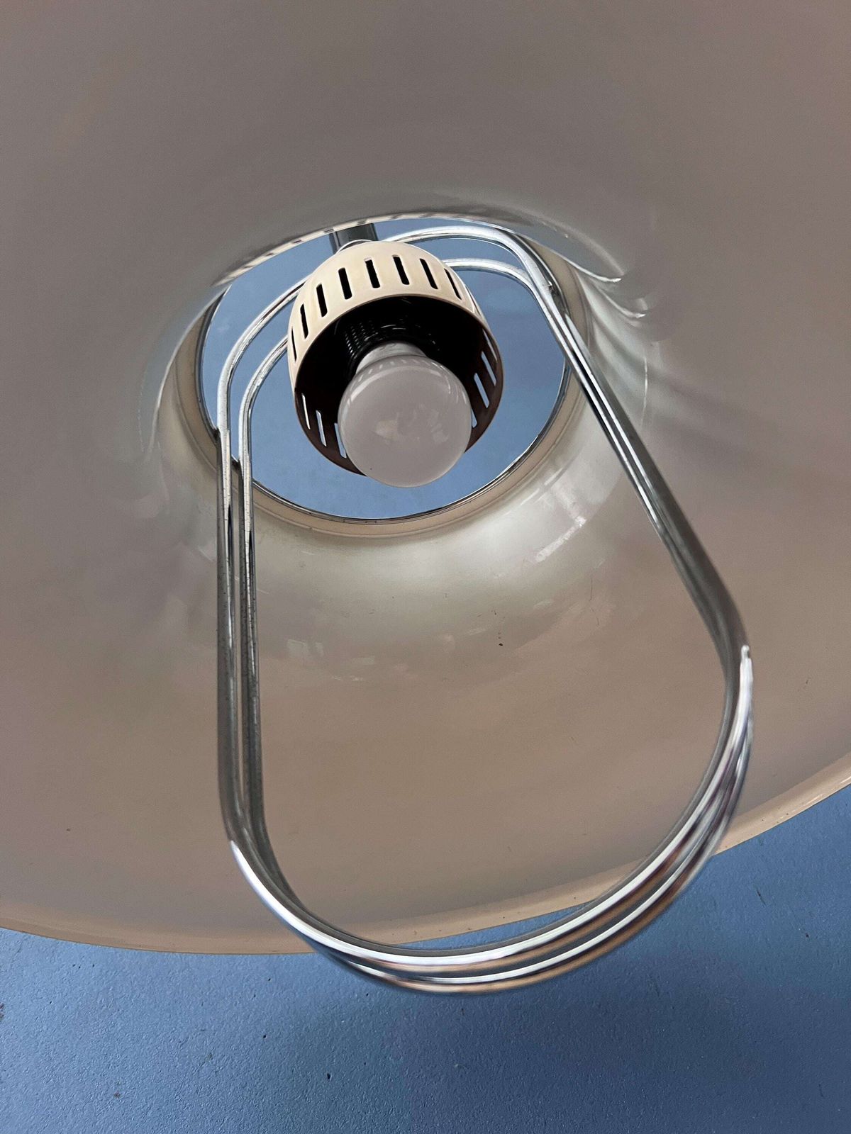 photo for sale Vintage Dijkstra Hanglamp Wit & Chroom – Mid Century Modern