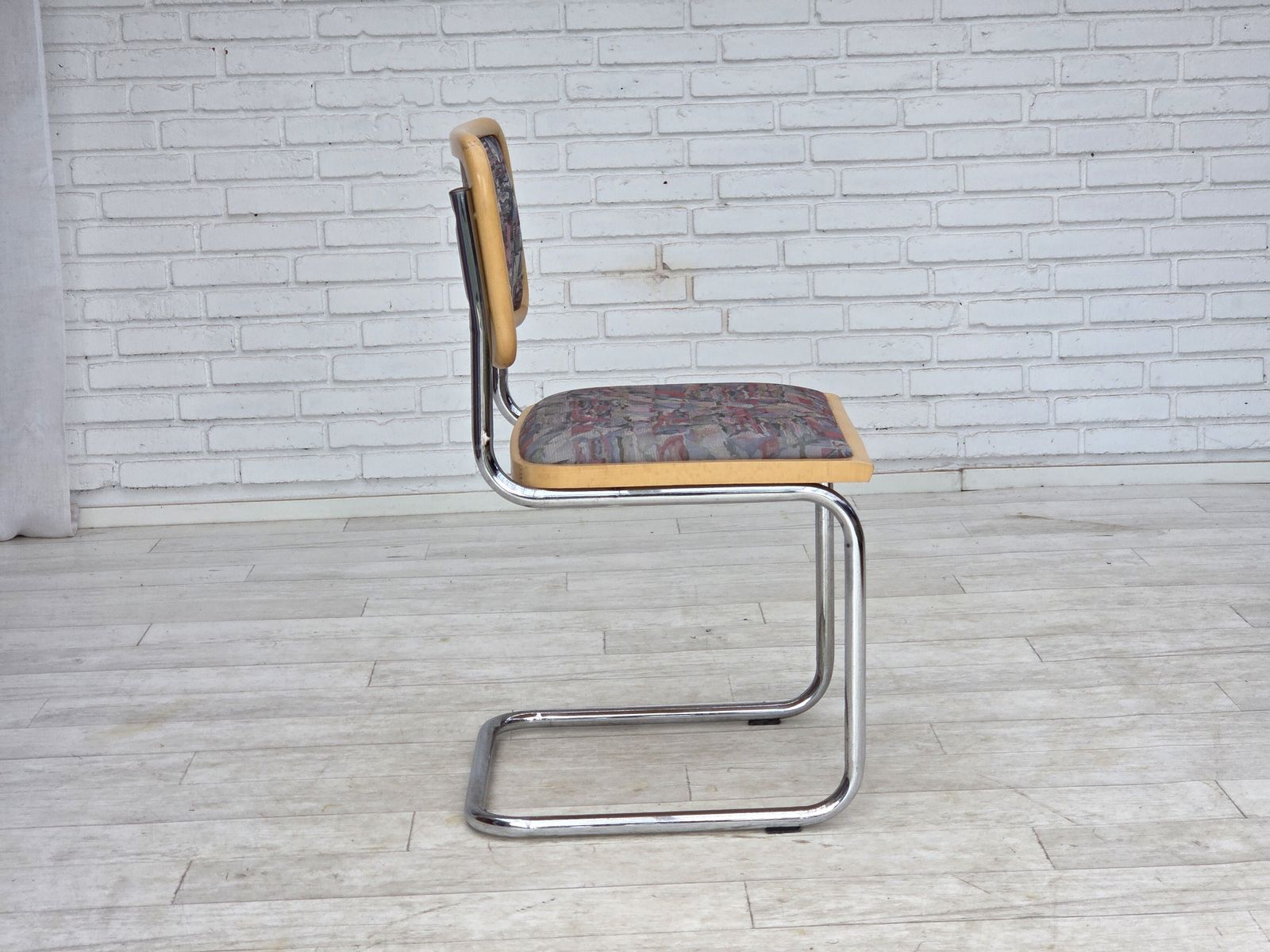 photo furniture 1970s, Set Of 4 Pcs Italian Dining Chairs In Bauhaus Style.