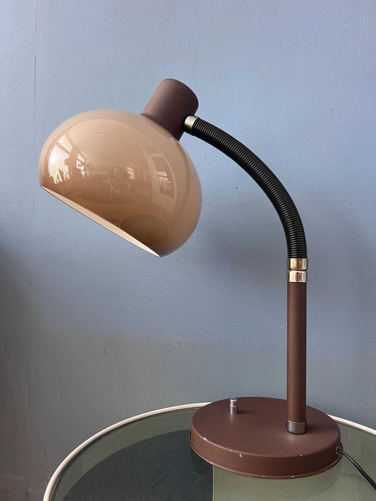 photo furniture Vintage Herda Mushroom Tafellamp | Mid Century Modern Nachtkastlamp | Dutch Design