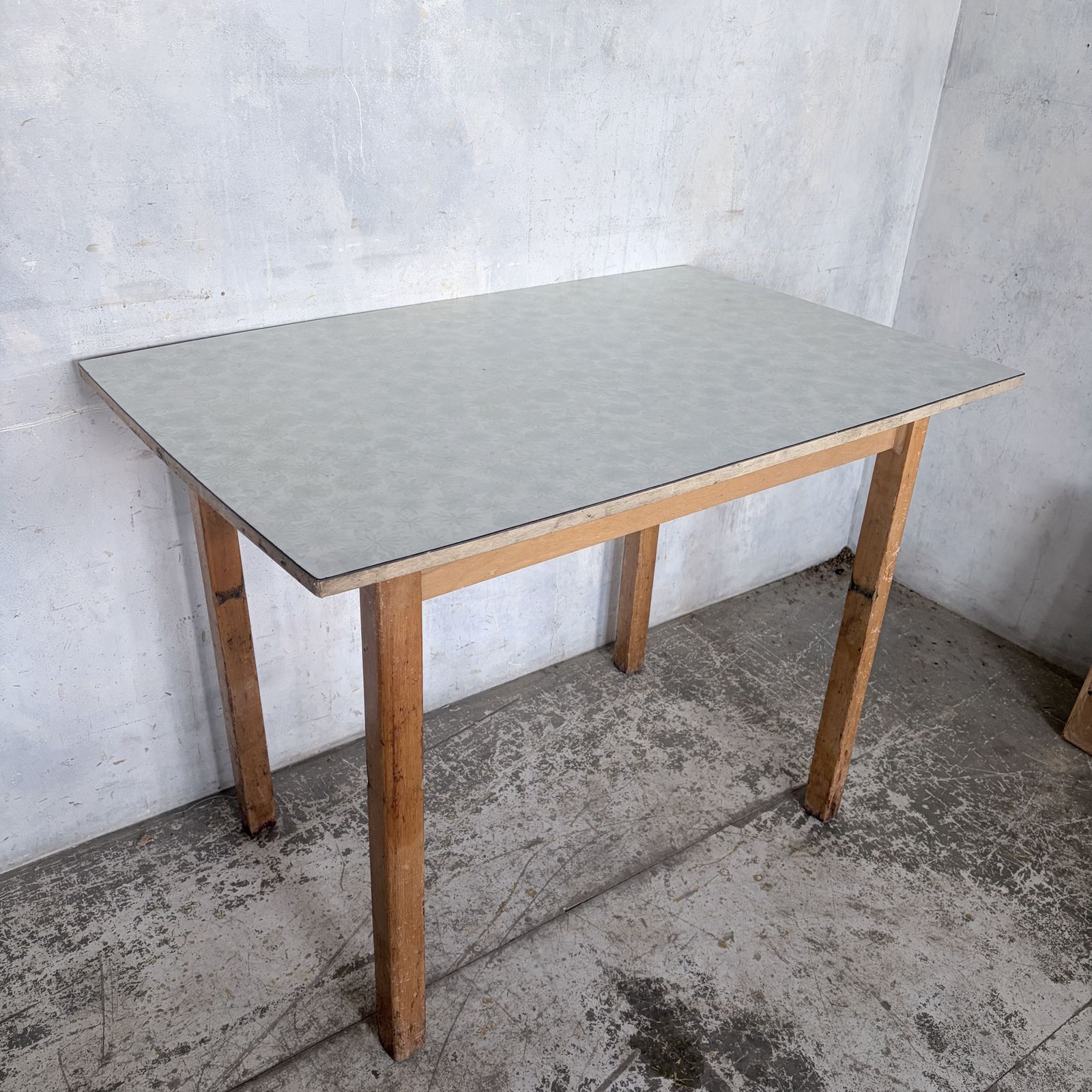 Mid Century Blue Floral Formica Kitchen Table | Retro Breakfast Table photo 174.0
