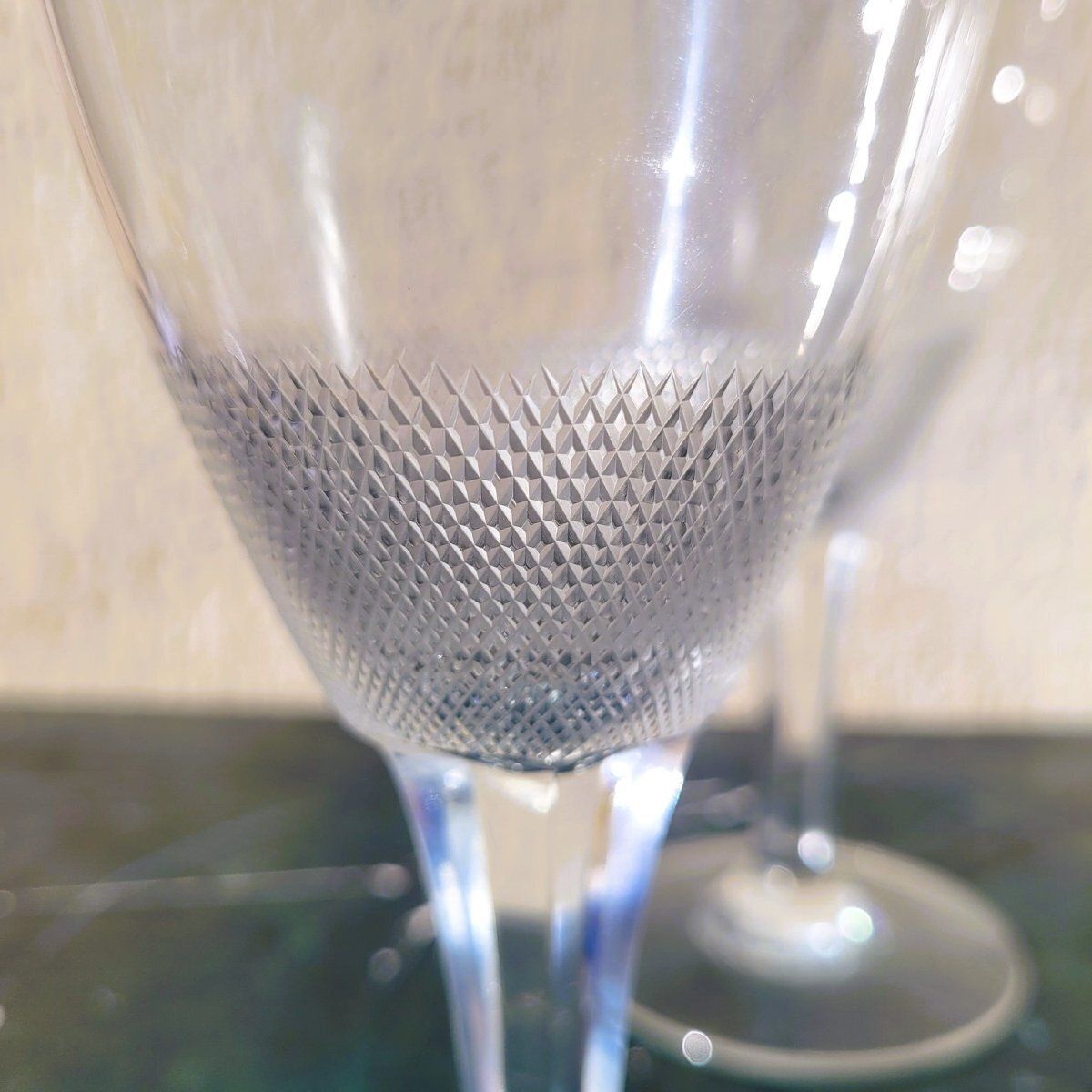 Service de 11 grands verres et 2 carafes, XXe siècle, Italie photo buy