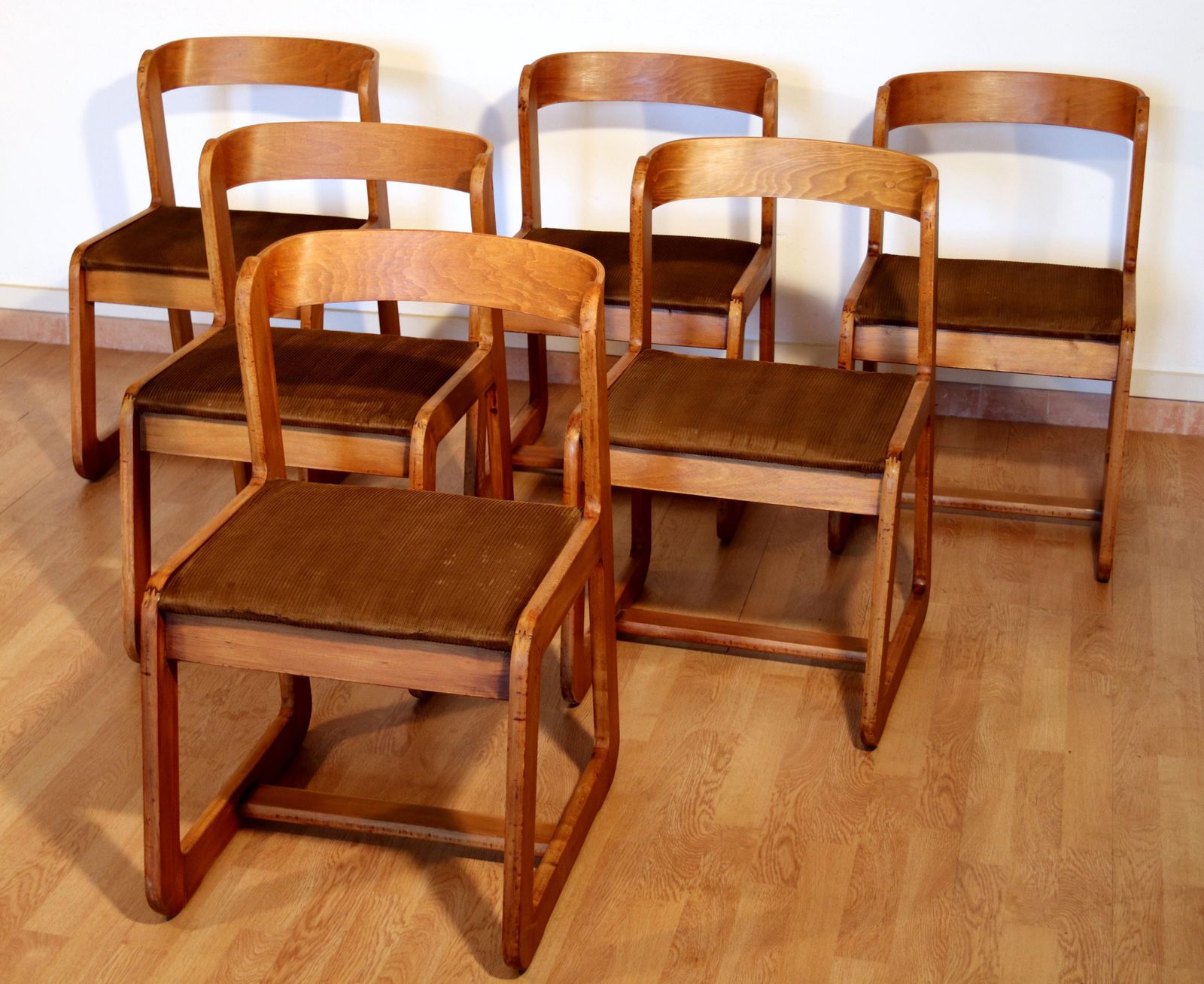 Set Van 6 Eetkamerstoelen Van Willy Rizzo Voor Mario Sabot In Bruine Velours Bekleding, Italië, Jaren 1970 photo Meubels
