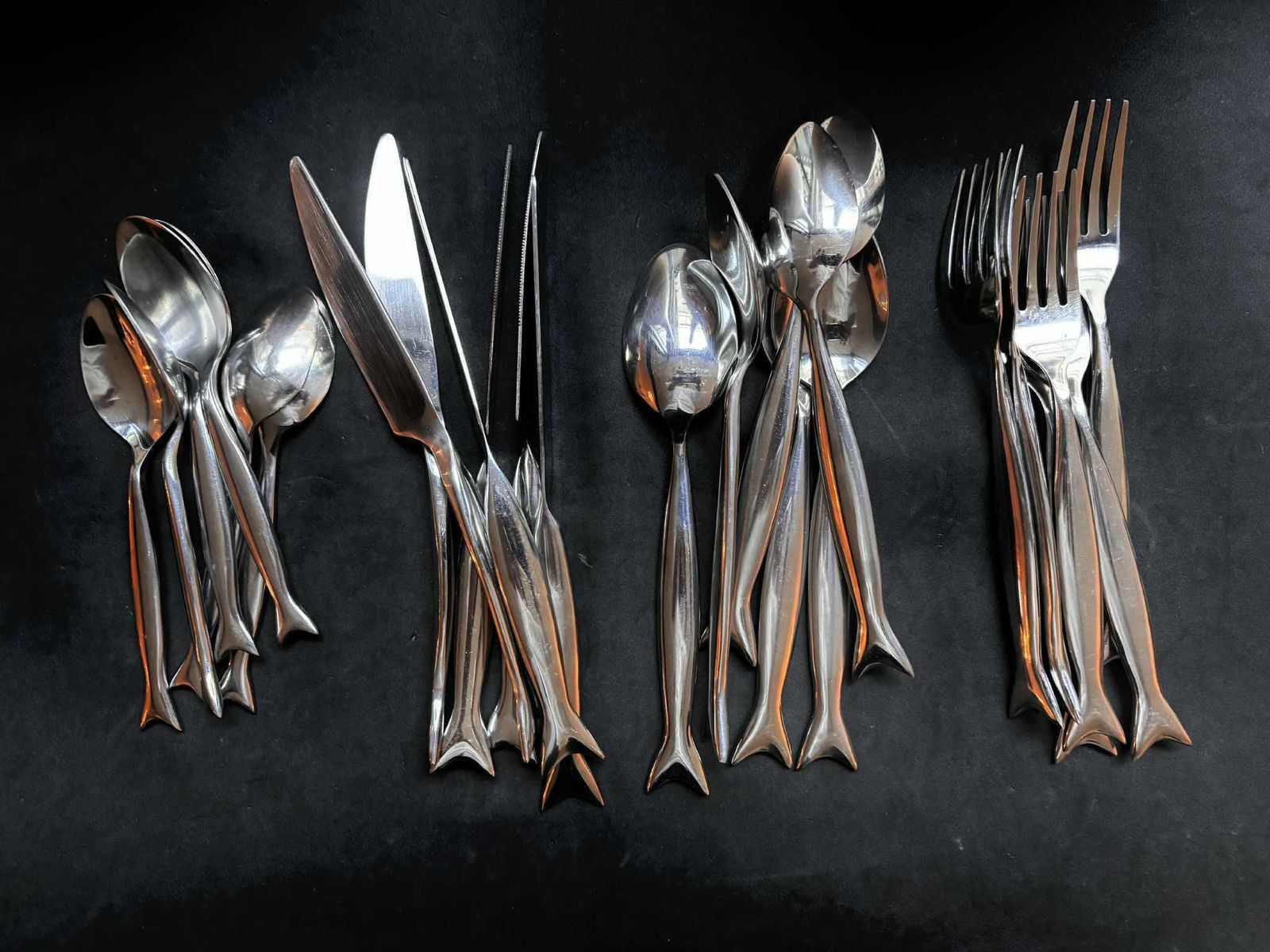 French Fish Tail Flatware Set: Stainless Steel Cutlery, Modern Decor (24 Piece) photo vintage