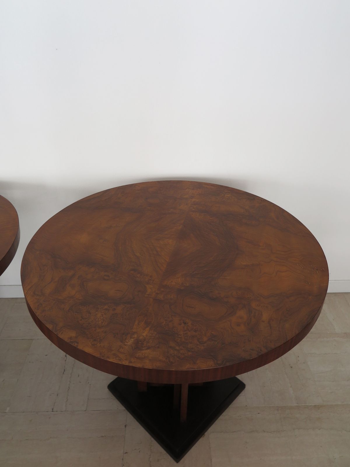 Furniture Couple Of  Burl Wood Tables Or Gueridon Art Decò With Sculptural Legs, Italy 1930s photo