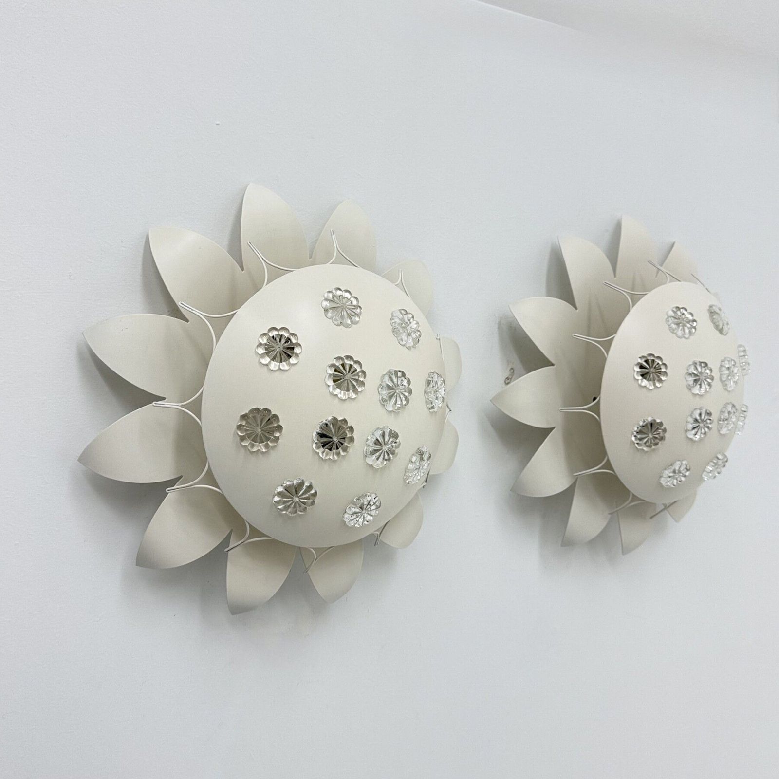 Lighting Set Of 2 Emil Stejnar Wall Lamp With Flower Crystals , 1950s Vienna photo
