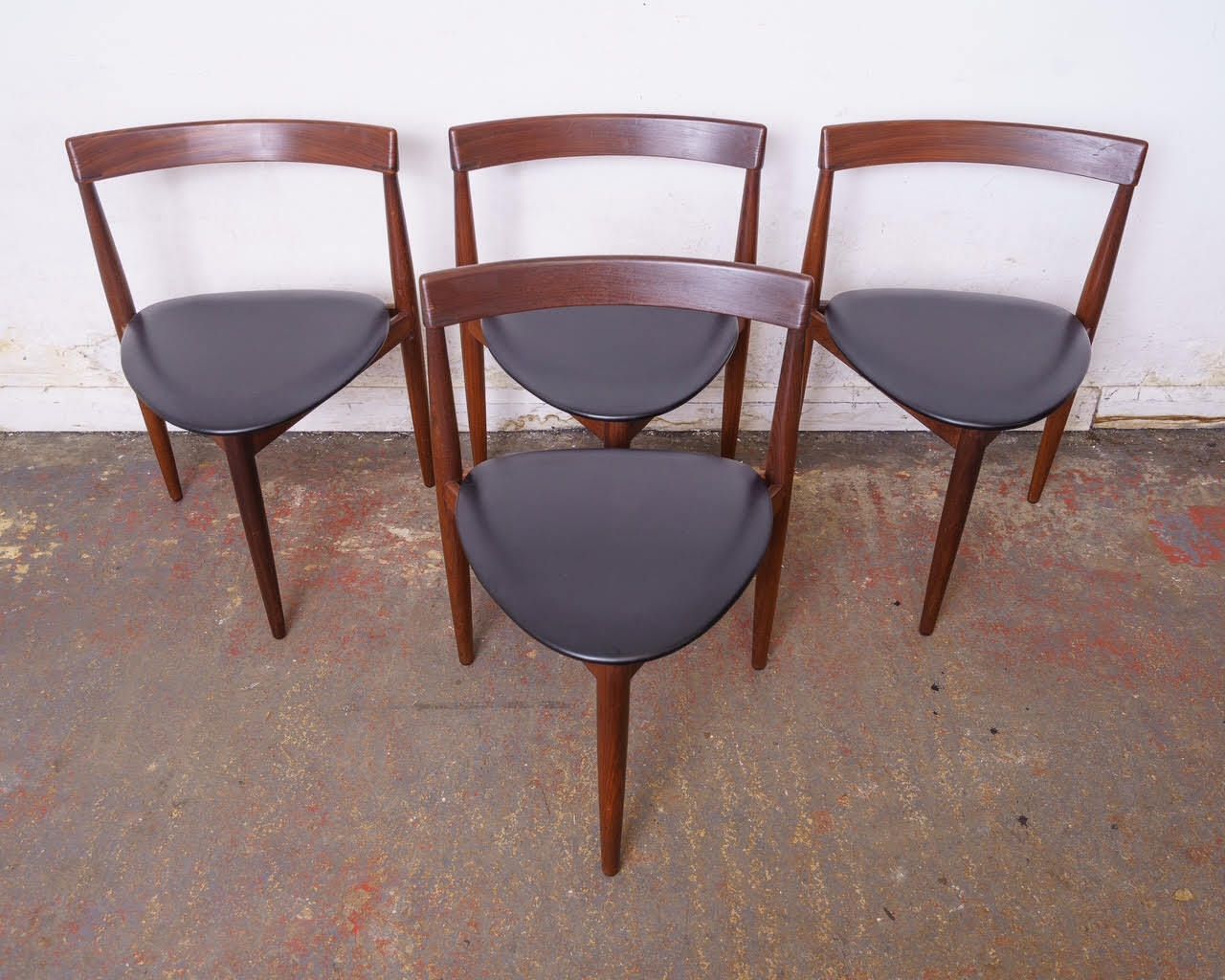 Danish Mid Century Roundette Dining Table & 4 Chairs By Hans Olsen For Frem Rojle photo furniture
