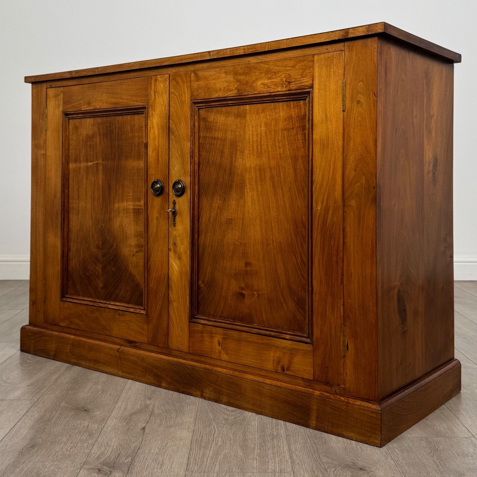 Antique 20th Century Edwardian Cupboard In Walnut ( Af 5903 ) photo for sale