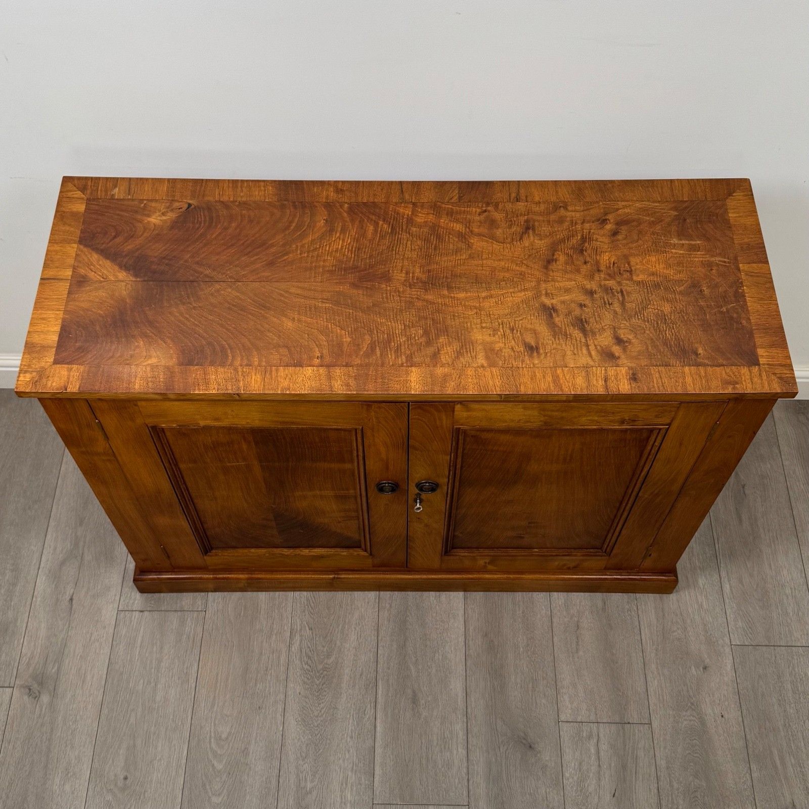 photo for sale Antique 20th Century Edwardian Cupboard In Walnut ( Af 5903 )