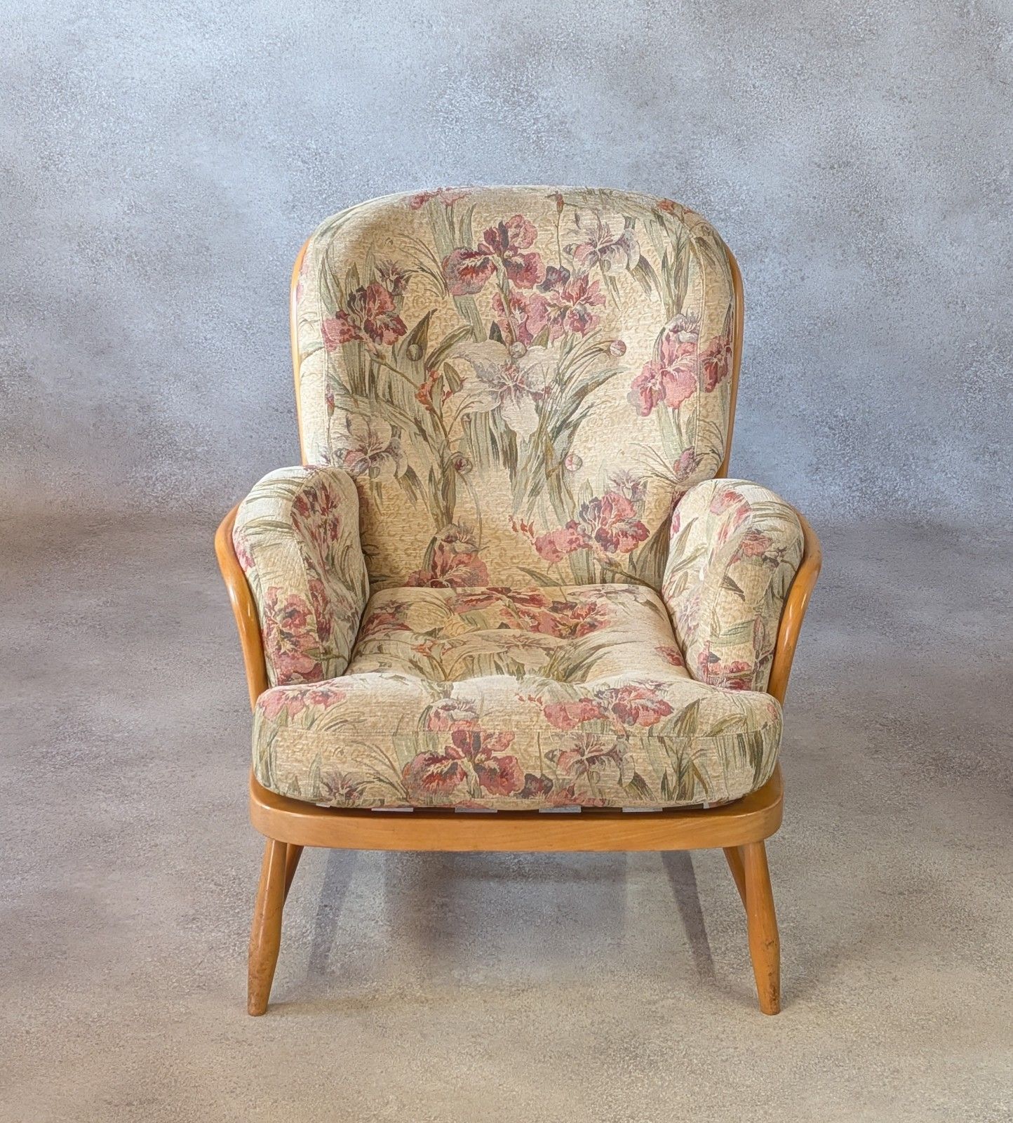 395.0 Vintage Ercol Blonde Windsor Jubilee 766 Armchair photo
