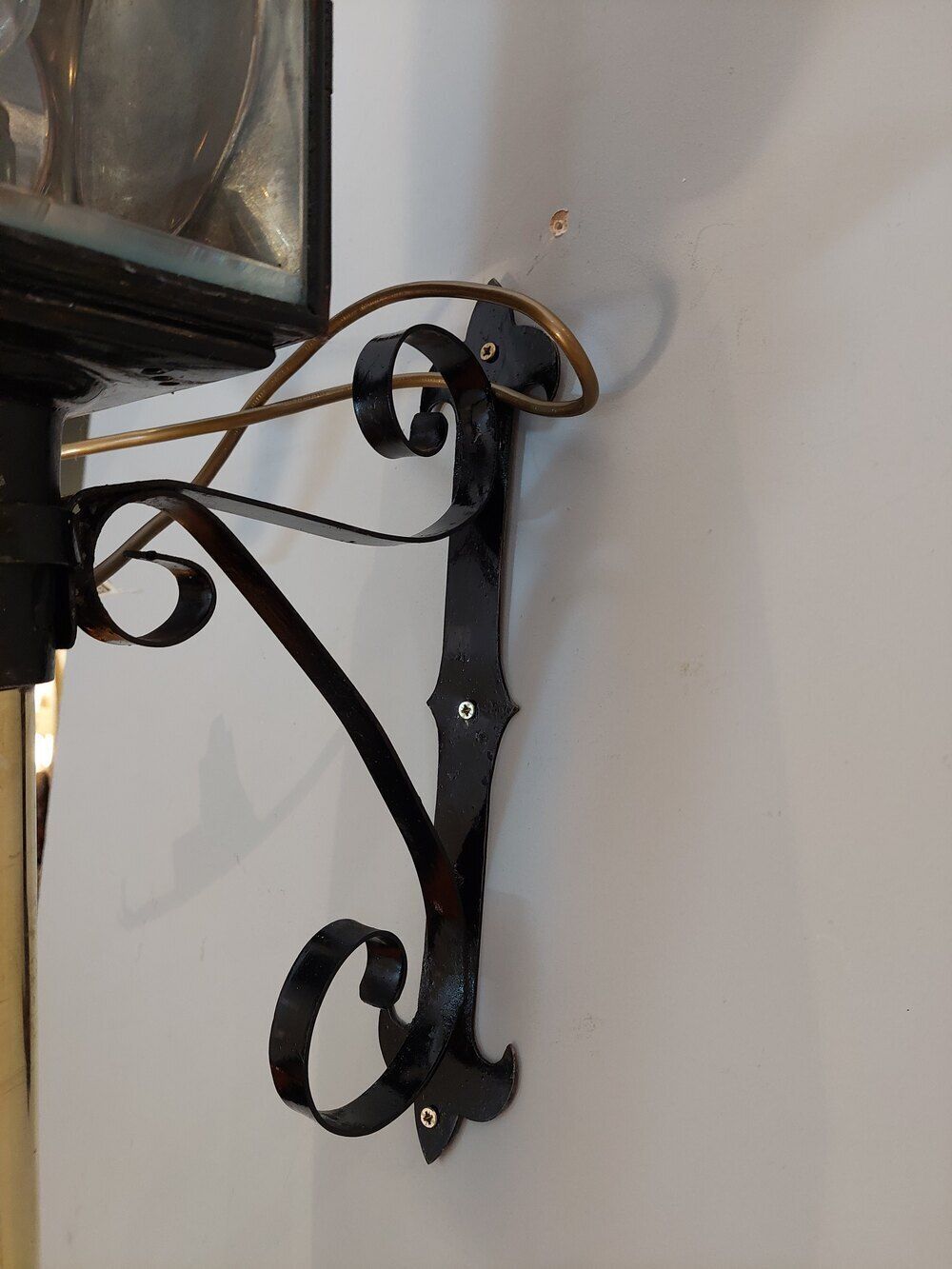 Brass And Cast Iron Coach/Carriage Lamp photo Lighting