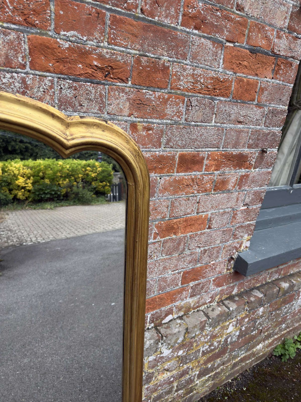 A Large Antique English 19th Century Shaped Top Gilt Overmantle Mirror, photo furniture