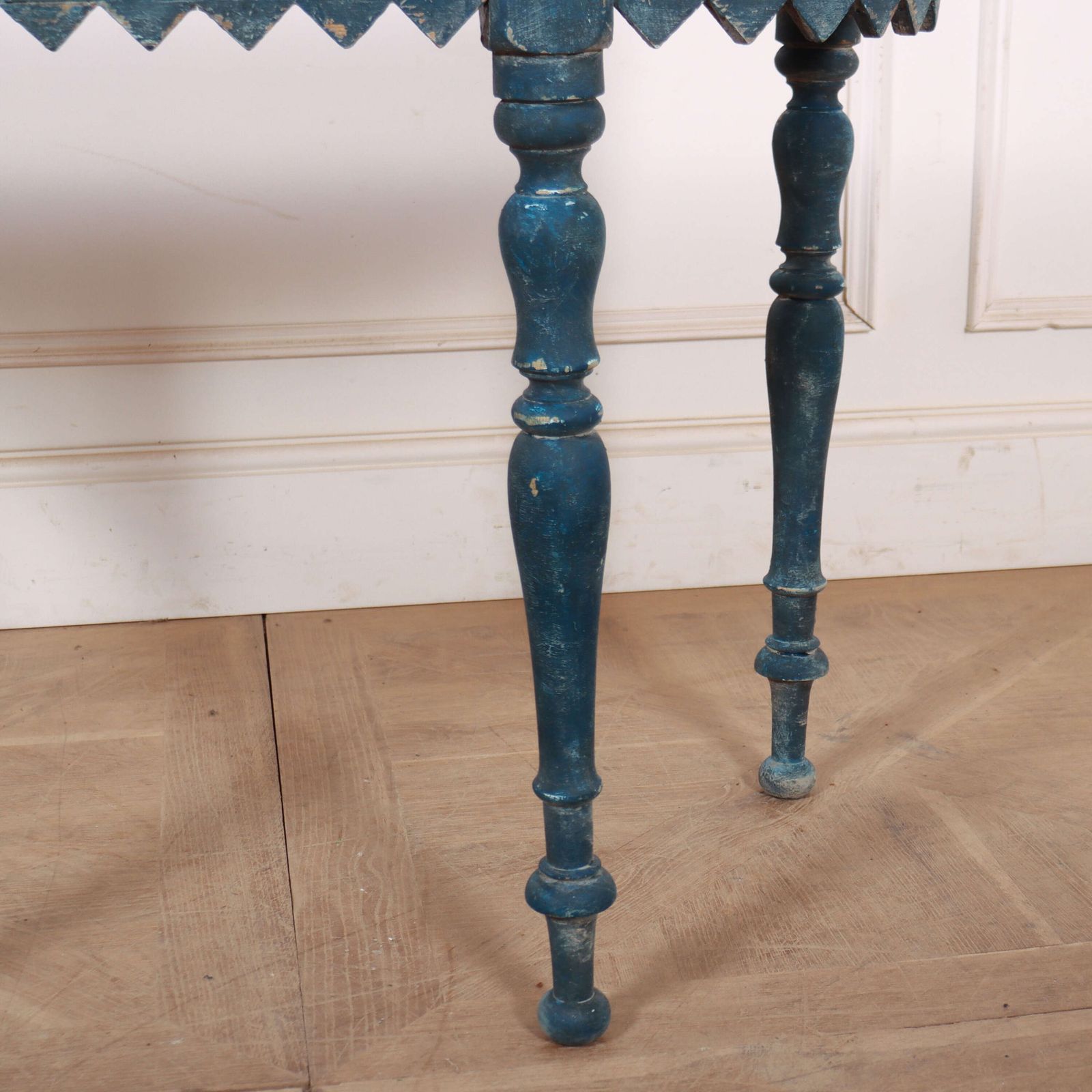 Small English Bow End Console Table photo Furniture