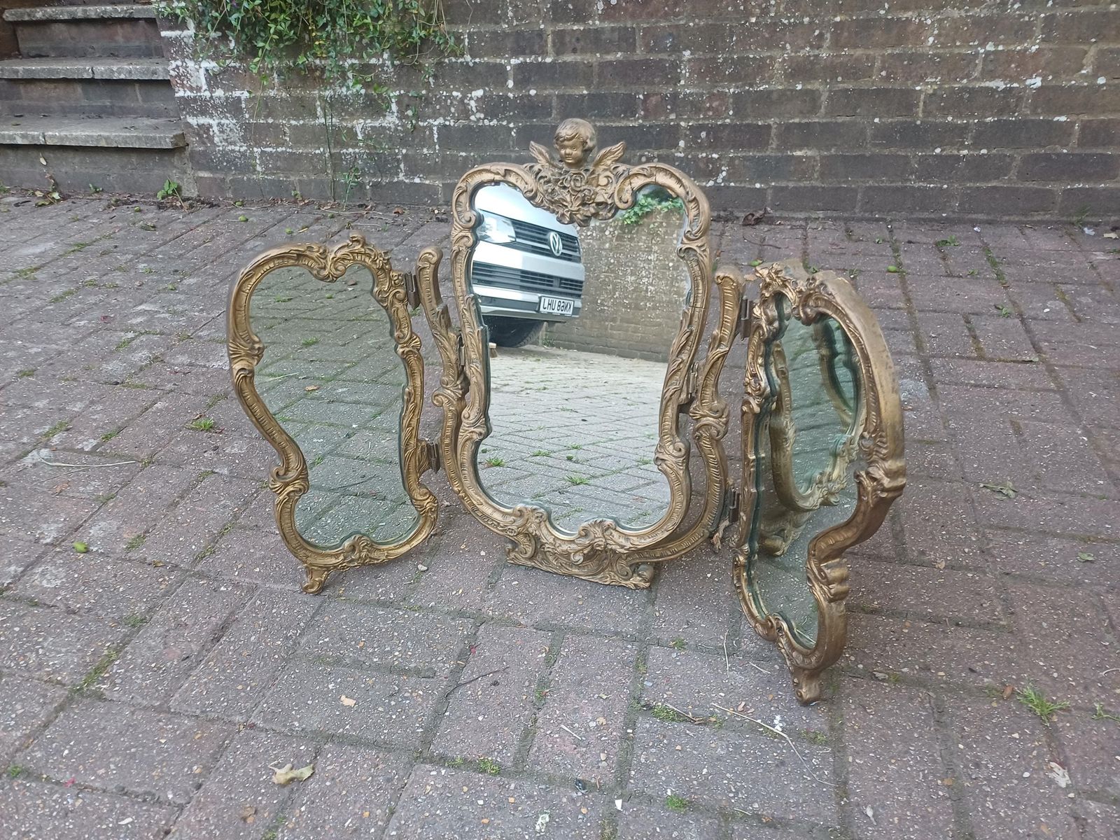 Vintage Atsonia Cherub Triple Dressing Table Mirror Ornate Gold Rococo Vanity Mirror Fine Quality And Weight photo furniture