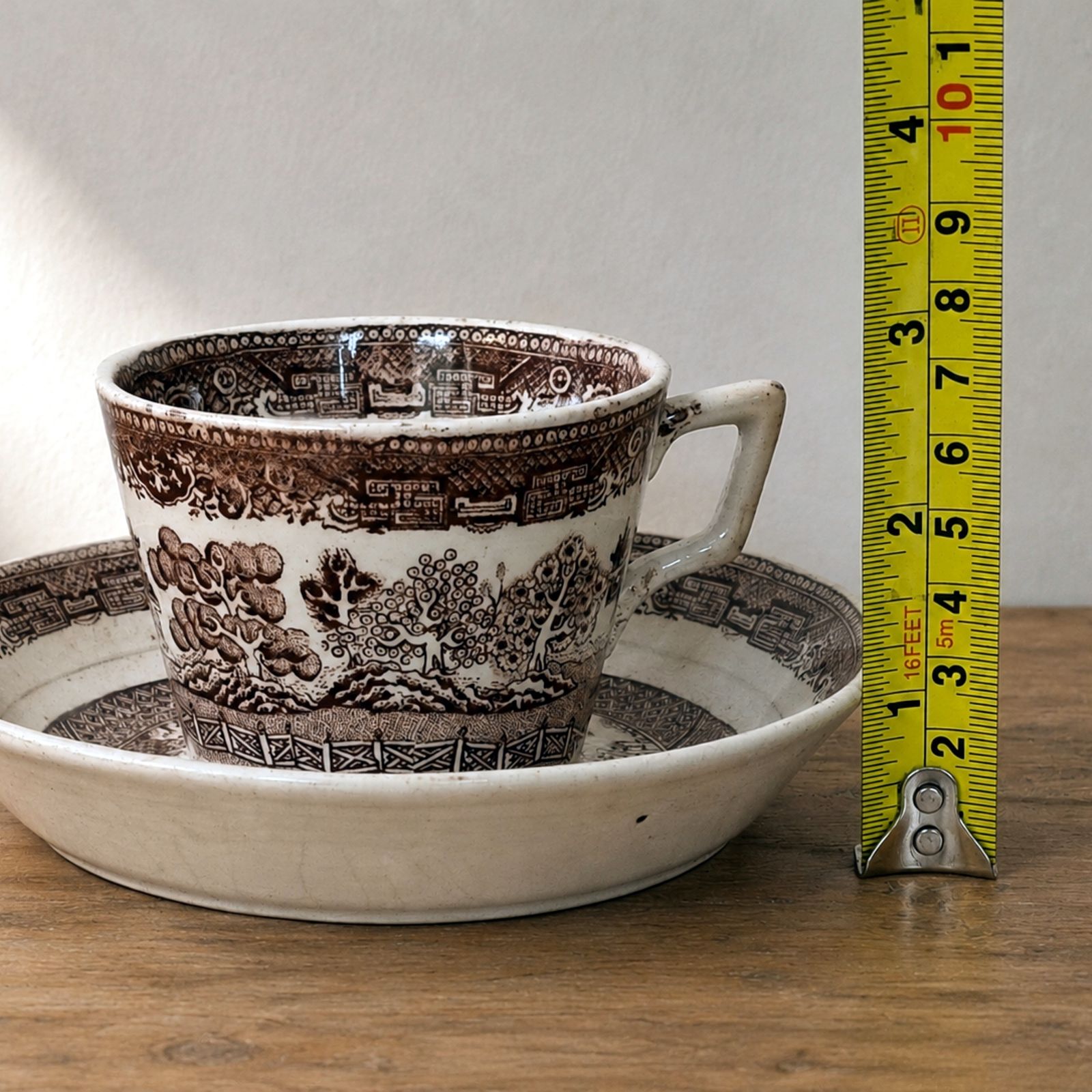 Antiek bruin Old Willow theekopje en schoteltje photo Woonaccessoires