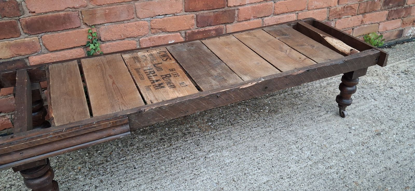 photo vintage Antique Chaise Lounge Base Or Upcyle Coffee Table Project