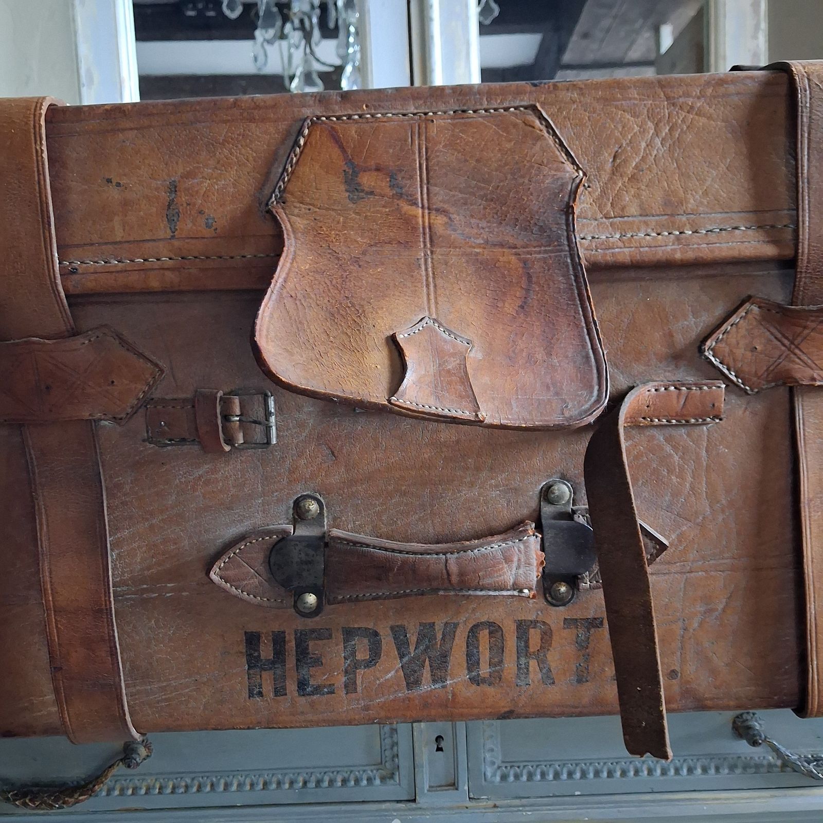 Huge Vintage Brown Leather Trunk Suitcase photo 150.0