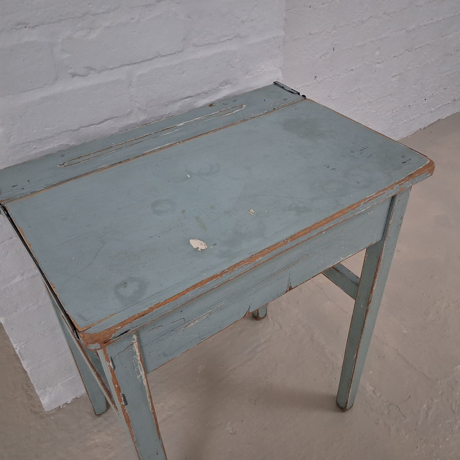 Small Vintage Duck Egg Blue Desk photo 300.0