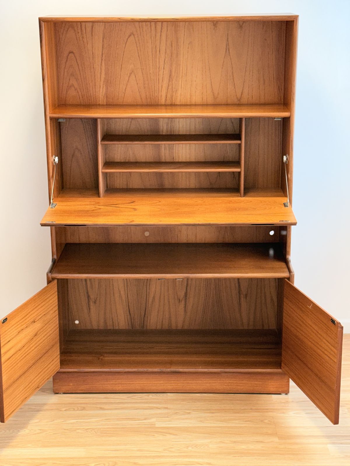 Turnidge Of London, Mid Century Modern Danish Design Teak Wall Unit photo for sale