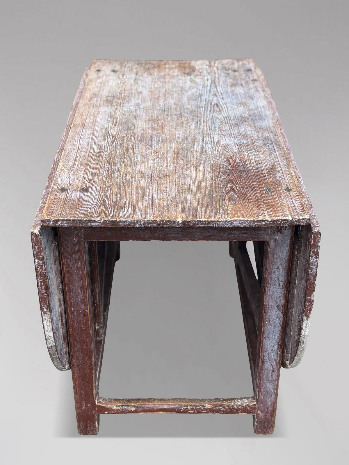 photo furniture Early 19th Century Swedish Painted Top Drop Leaf Dining Table