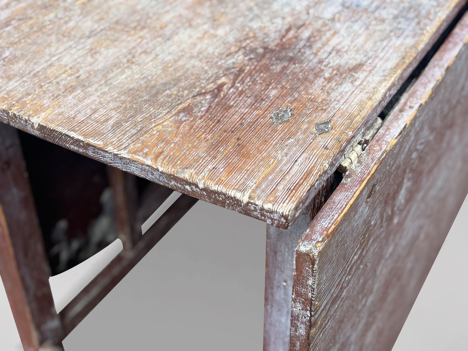Furniture Early 19th Century Swedish Painted Top Drop Leaf Dining Table photo